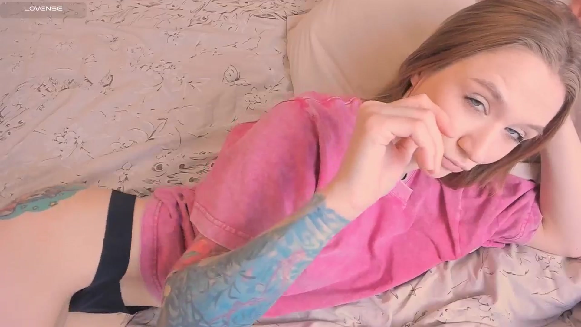 Gallery image thumbnail from Kota_sky's myfreecams stream on, 06/02/2025, 04:47 image 20 of 20