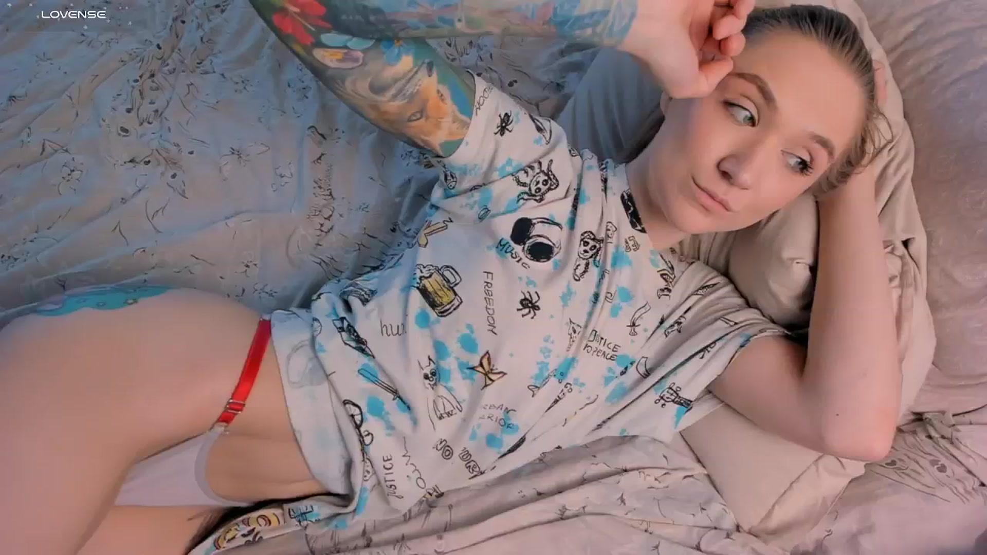 Gallery image thumbnail from Kota_sky's myfreecams stream on, 06/13/2025, 05:49 image 10 of 20