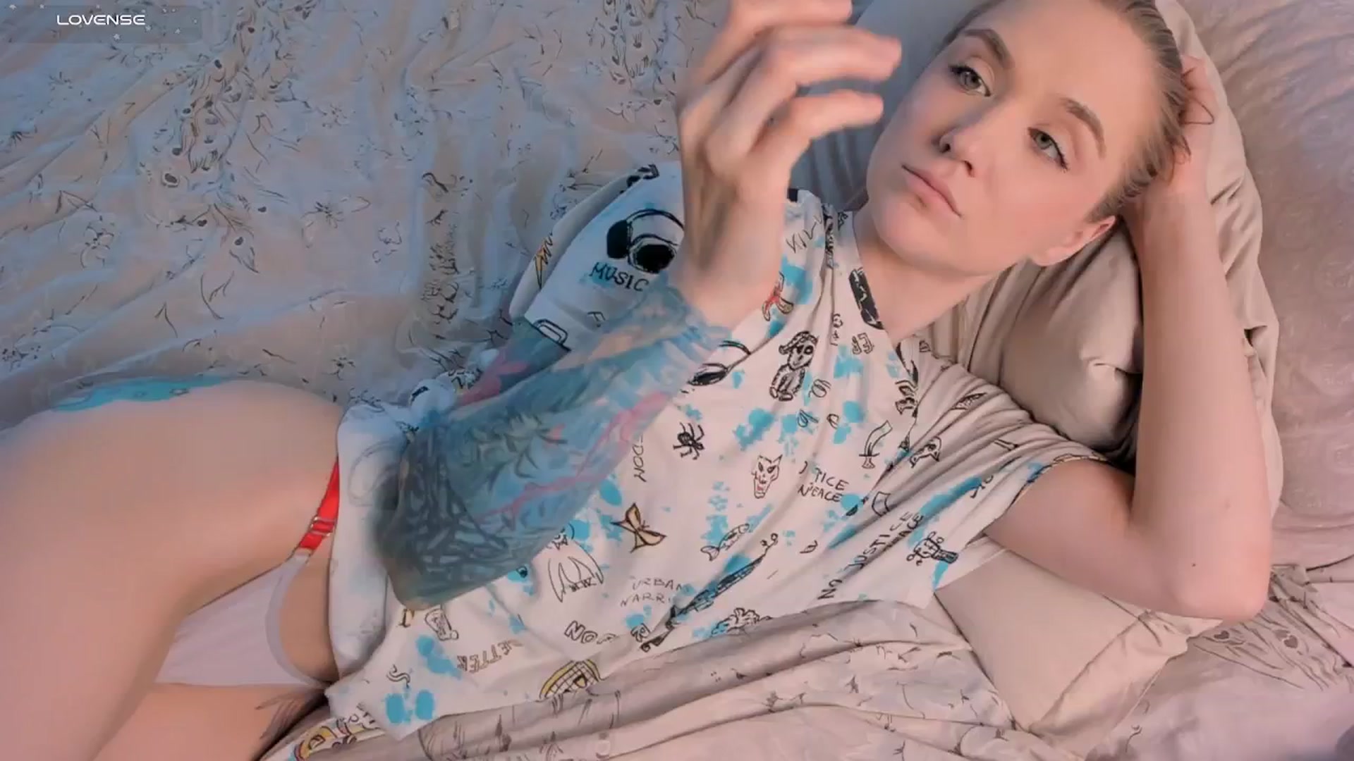 Gallery image thumbnail from Kota_sky's myfreecams stream on, 06/13/2025, 05:49 image 9 of 20