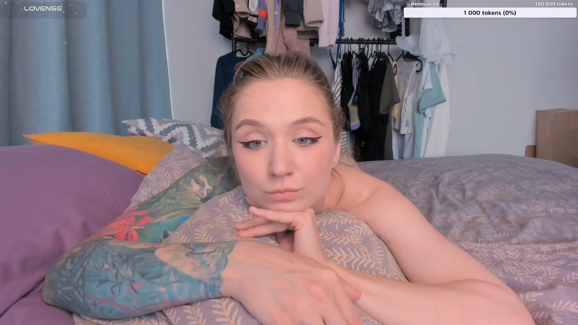 Gallery image thumbnail from Kota_sky's myfreecams stream on, 06/24/2025, 08:10 image 16 of 20