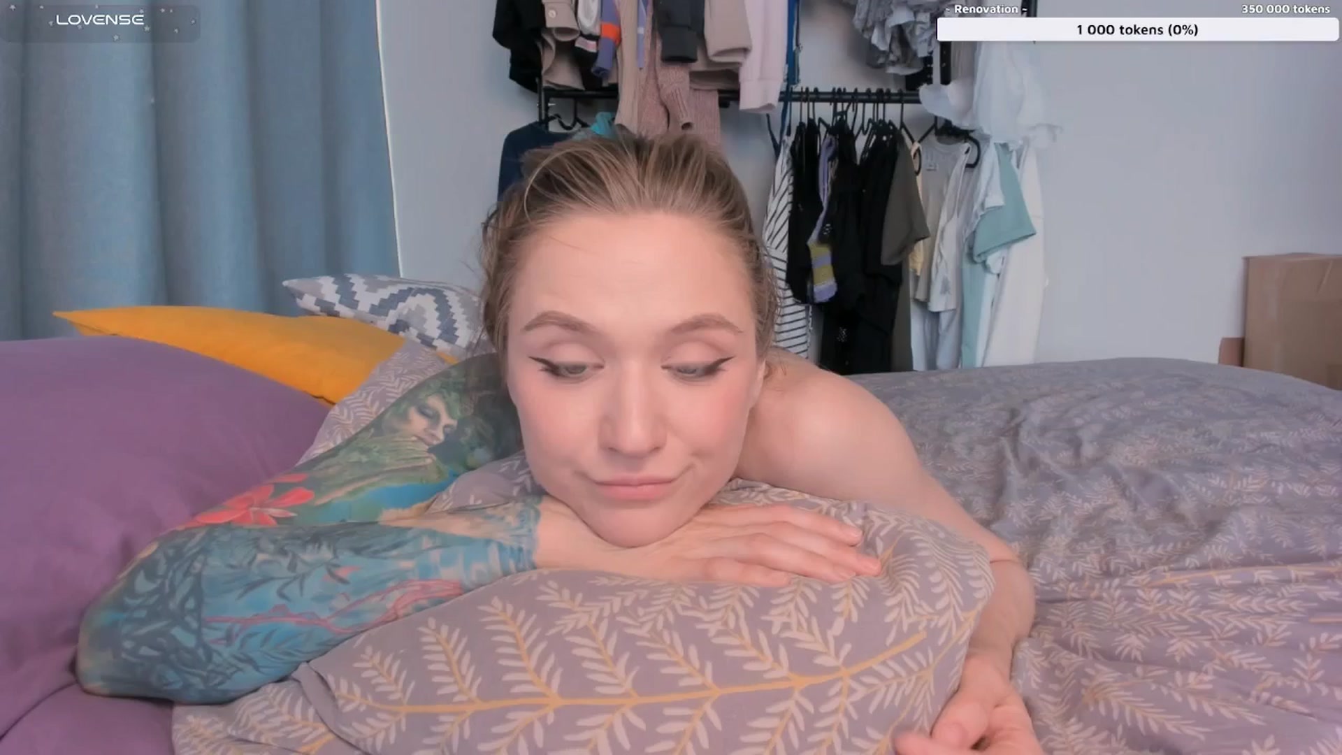 Gallery image thumbnail from Kota_sky's myfreecams stream on, 06/24/2025, 08:10 image 13 of 20