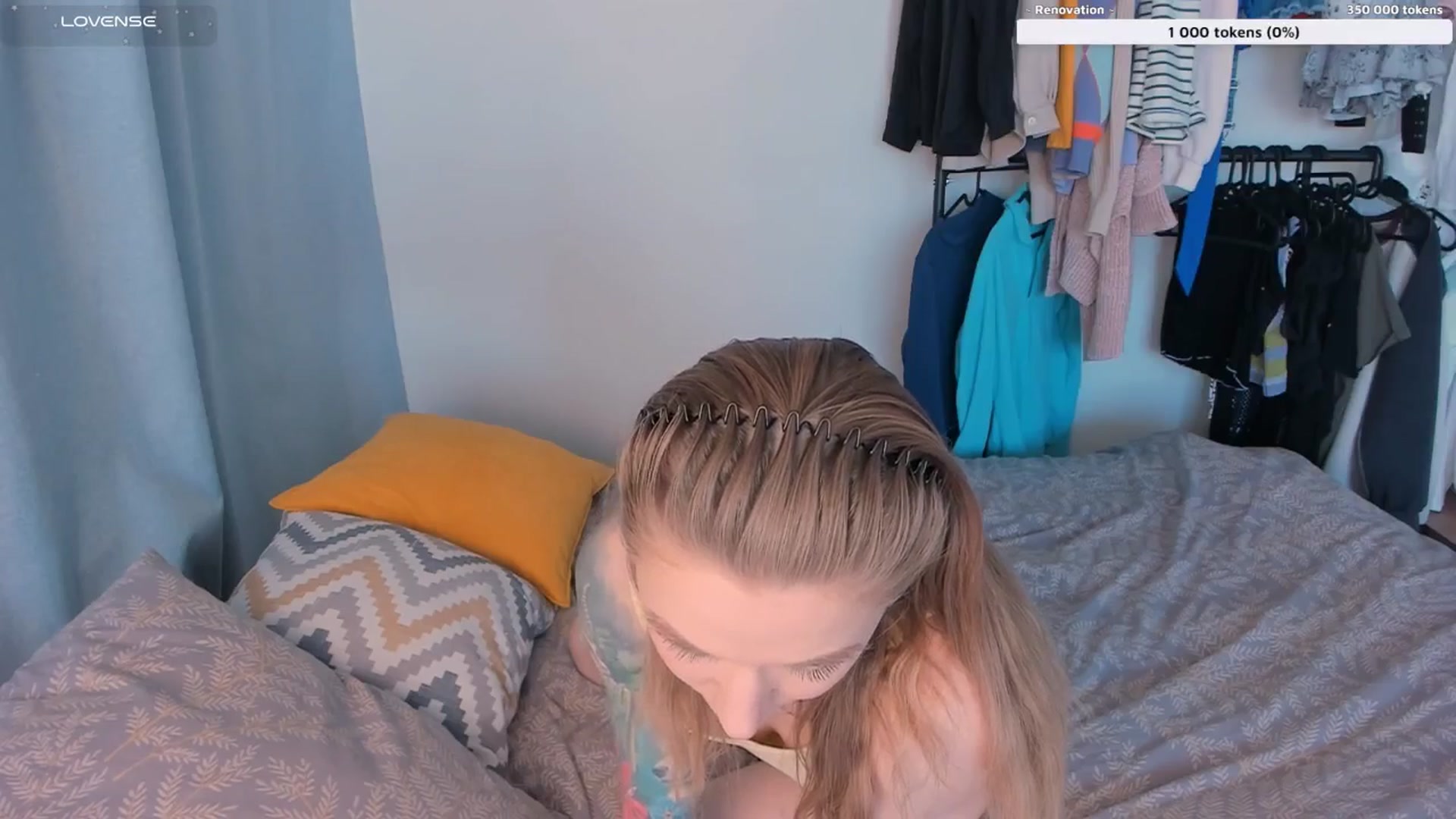 Gallery image thumbnail from Kota_sky's myfreecams stream on, 06/26/2025, 08:28 image 4 of 20