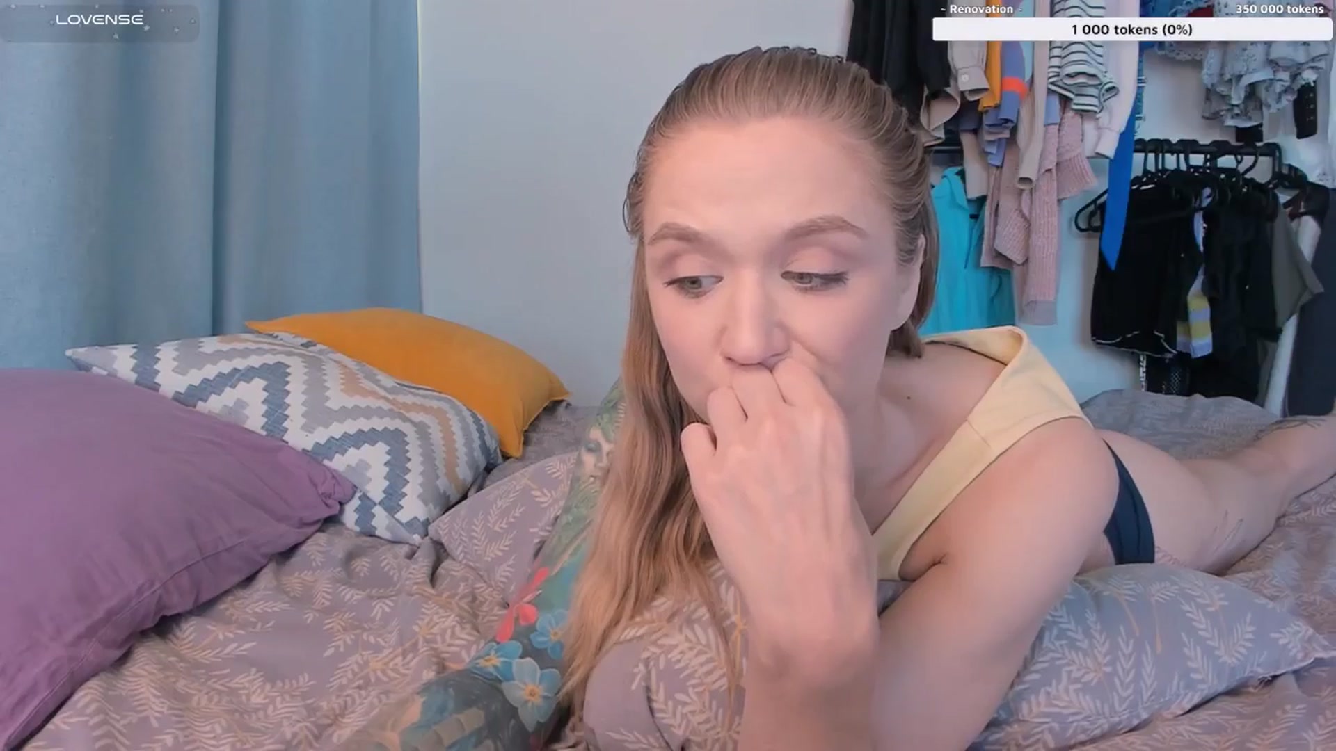 Gallery image thumbnail from Kota_sky's myfreecams stream on, 06/26/2025, 08:28 image 18 of 20