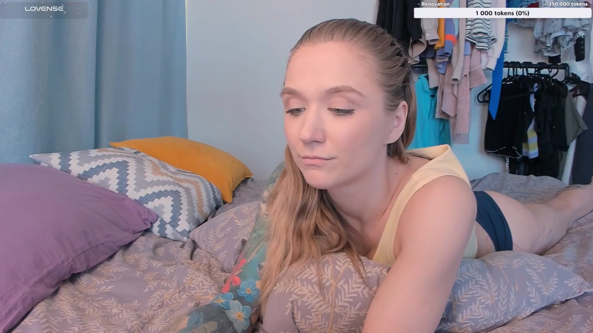 Gallery image thumbnail from Kota_sky's myfreecams stream on, 06/26/2025, 08:28 image 19 of 20