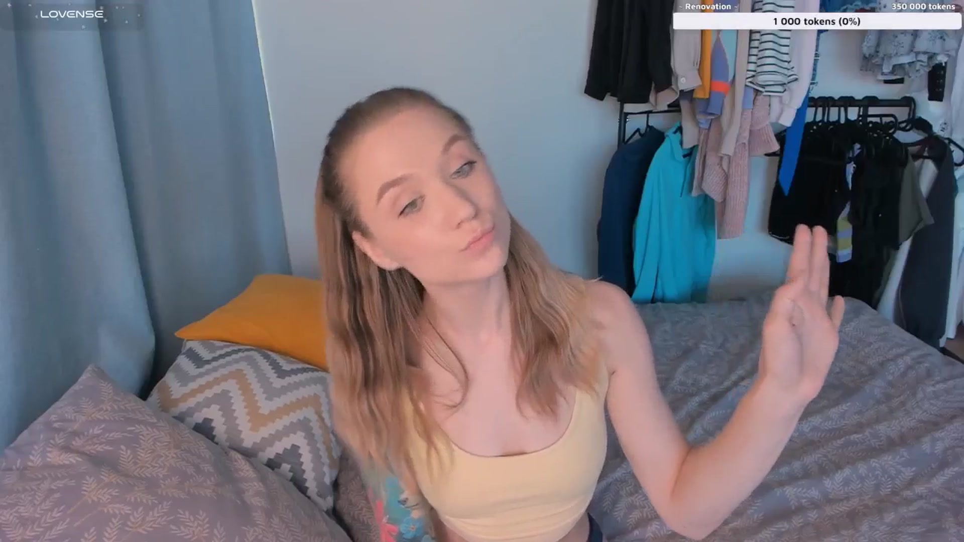 Gallery image thumbnail from Kota_sky's myfreecams stream on, 06/26/2025, 08:28 image 7 of 20