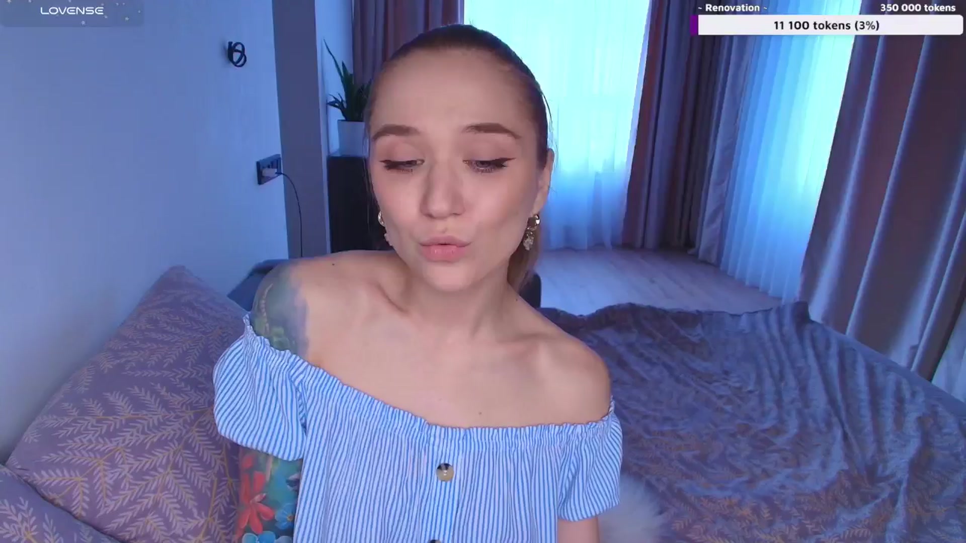 Gallery image thumbnail from Kota_sky's myfreecams stream on, 09/22/2025, 05:27 image 19 of 20