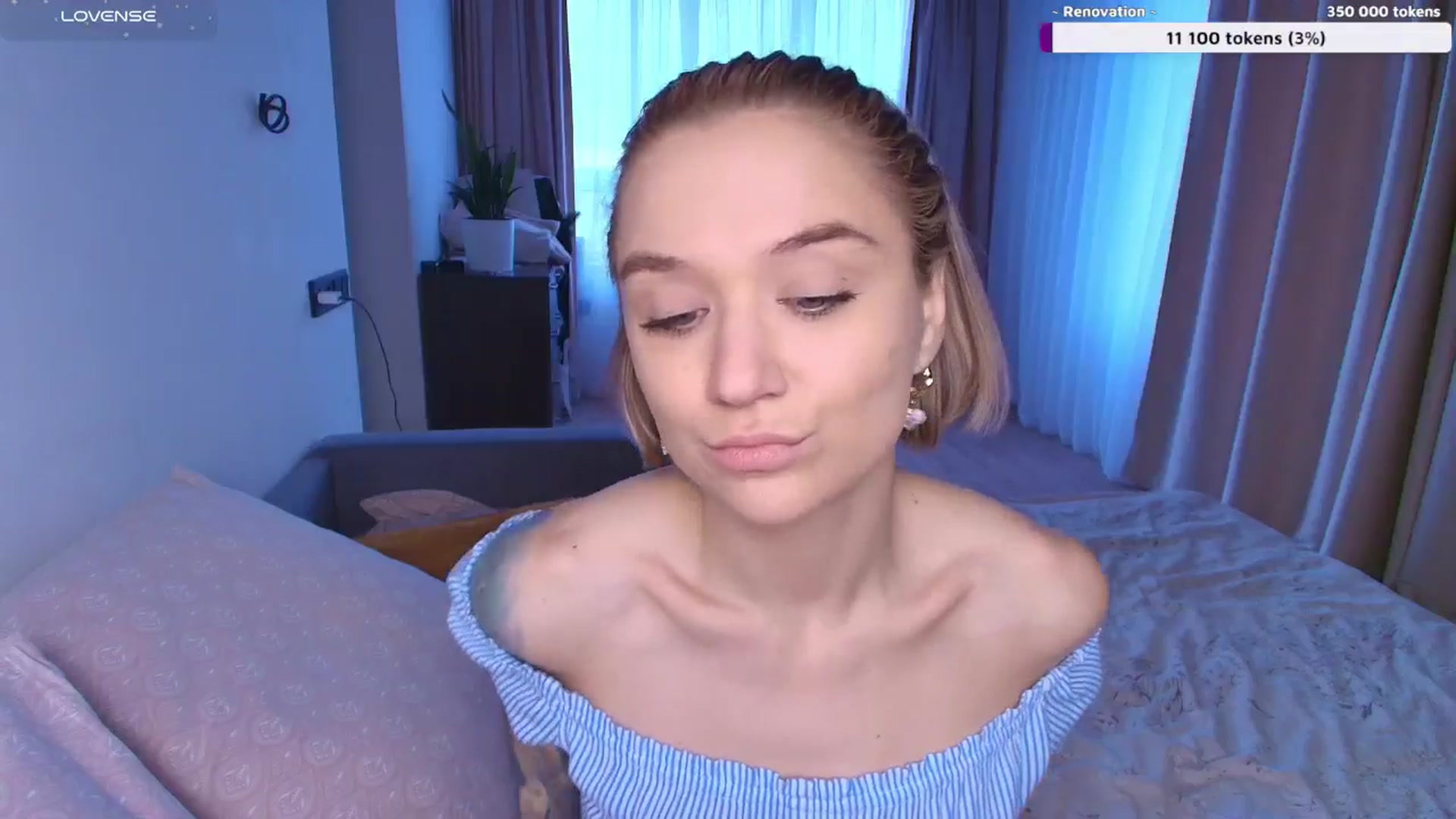 Gallery image thumbnail from Kota_sky's myfreecams stream on, 10/02/2025, 04:01 image 10 of 20