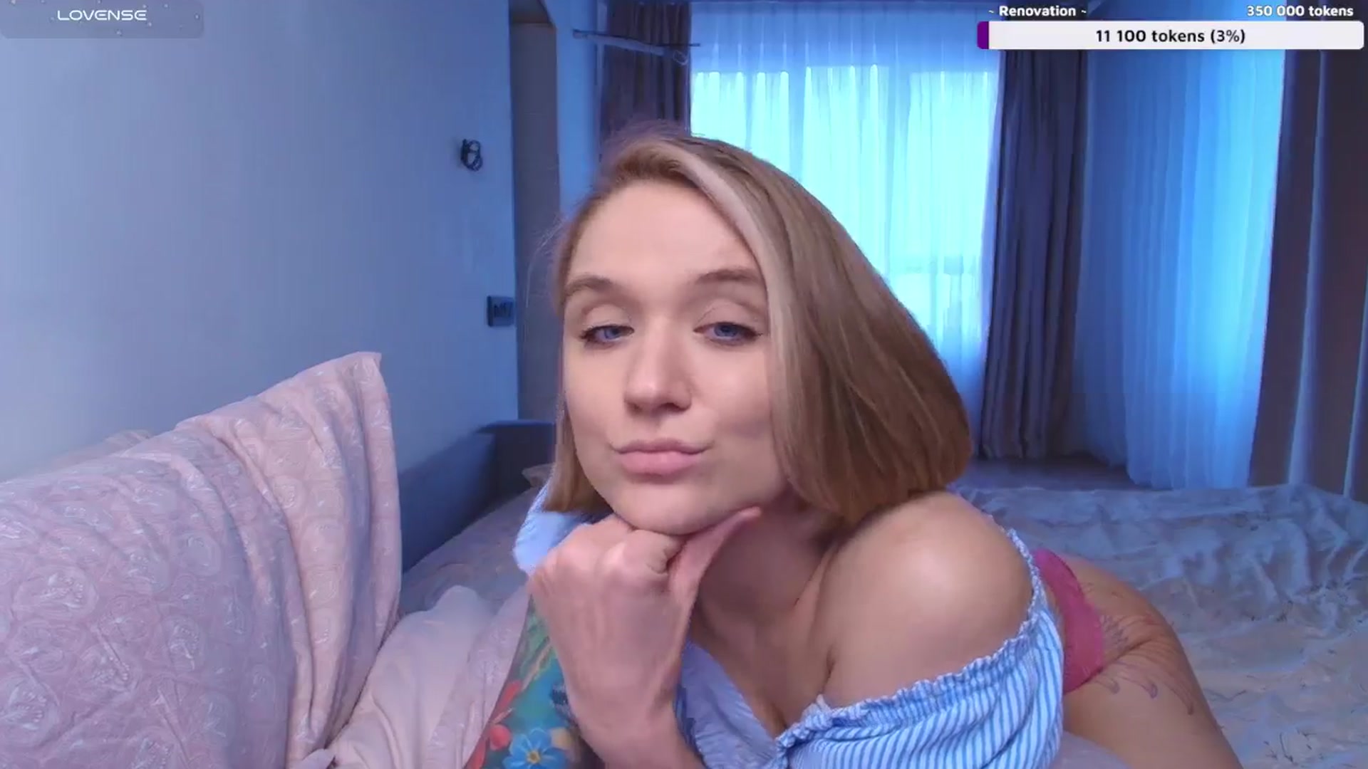 Gallery image thumbnail from Kota_sky's myfreecams stream on, 10/02/2025, 07:03 image 6 of 20