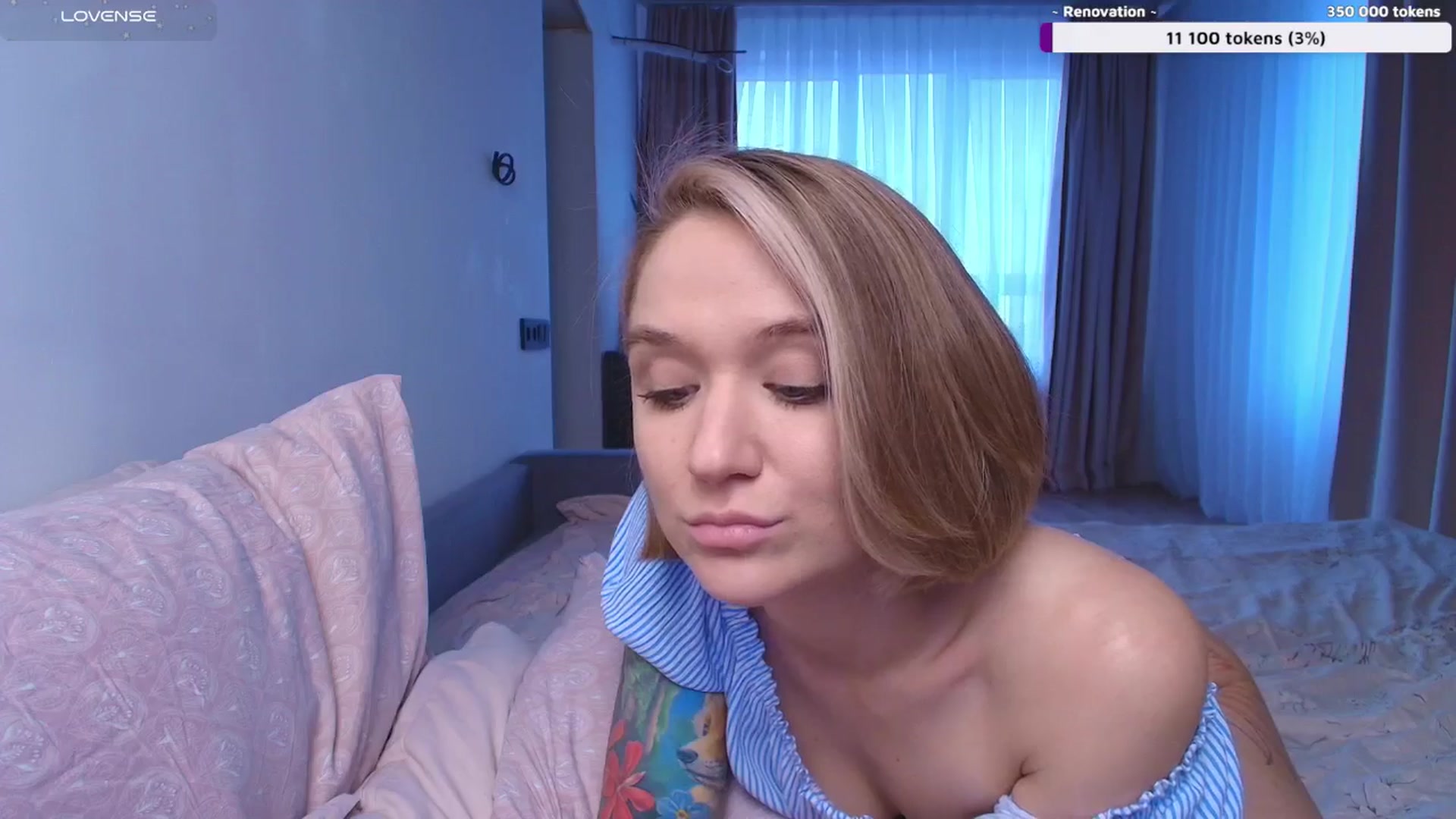 Gallery image thumbnail from Kota_sky's myfreecams stream on, 10/02/2025, 07:03 image 13 of 20