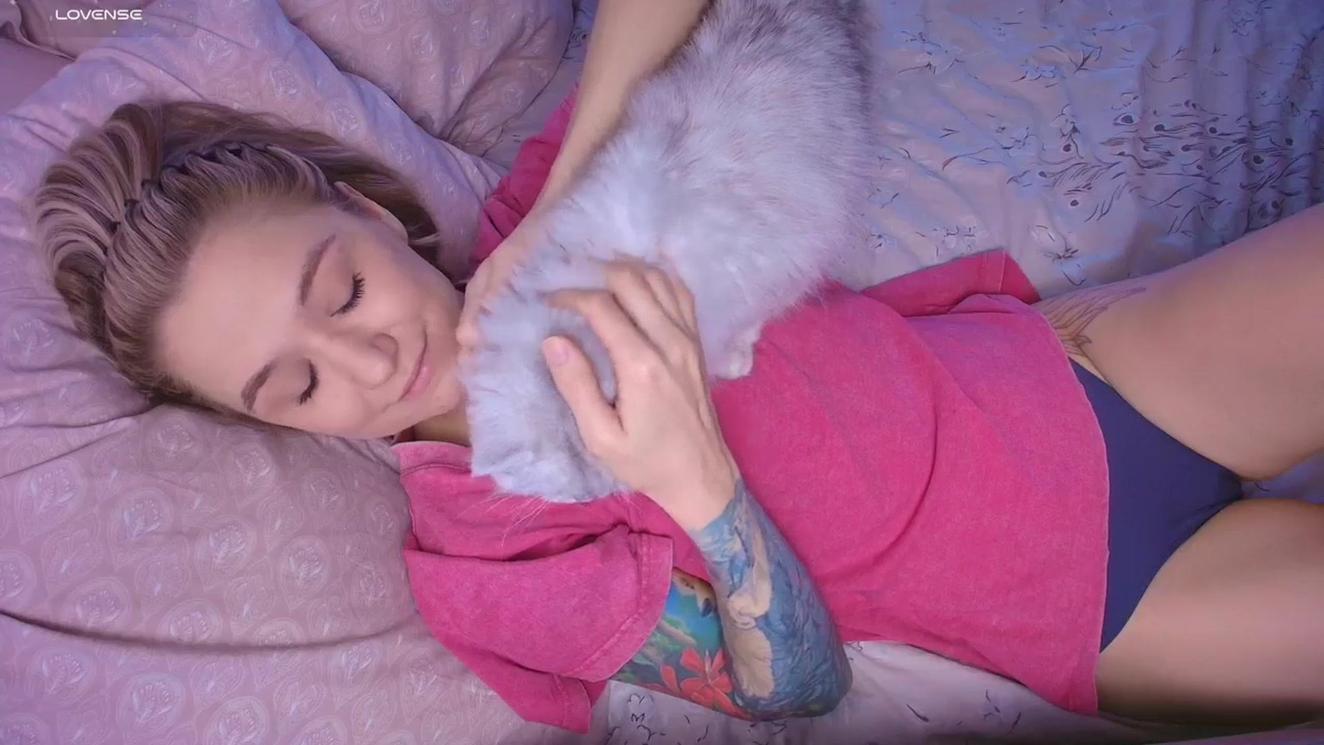 Gallery image thumbnail from Kota_sky's myfreecams stream on, 10/07/2025, 04:15 image 20 of 20