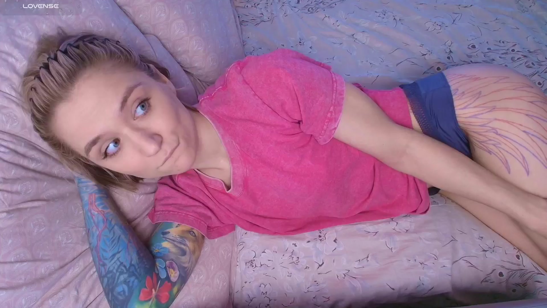 Gallery image thumbnail from Kota_sky's myfreecams stream on, 10/07/2025, 07:24 image 16 of 20