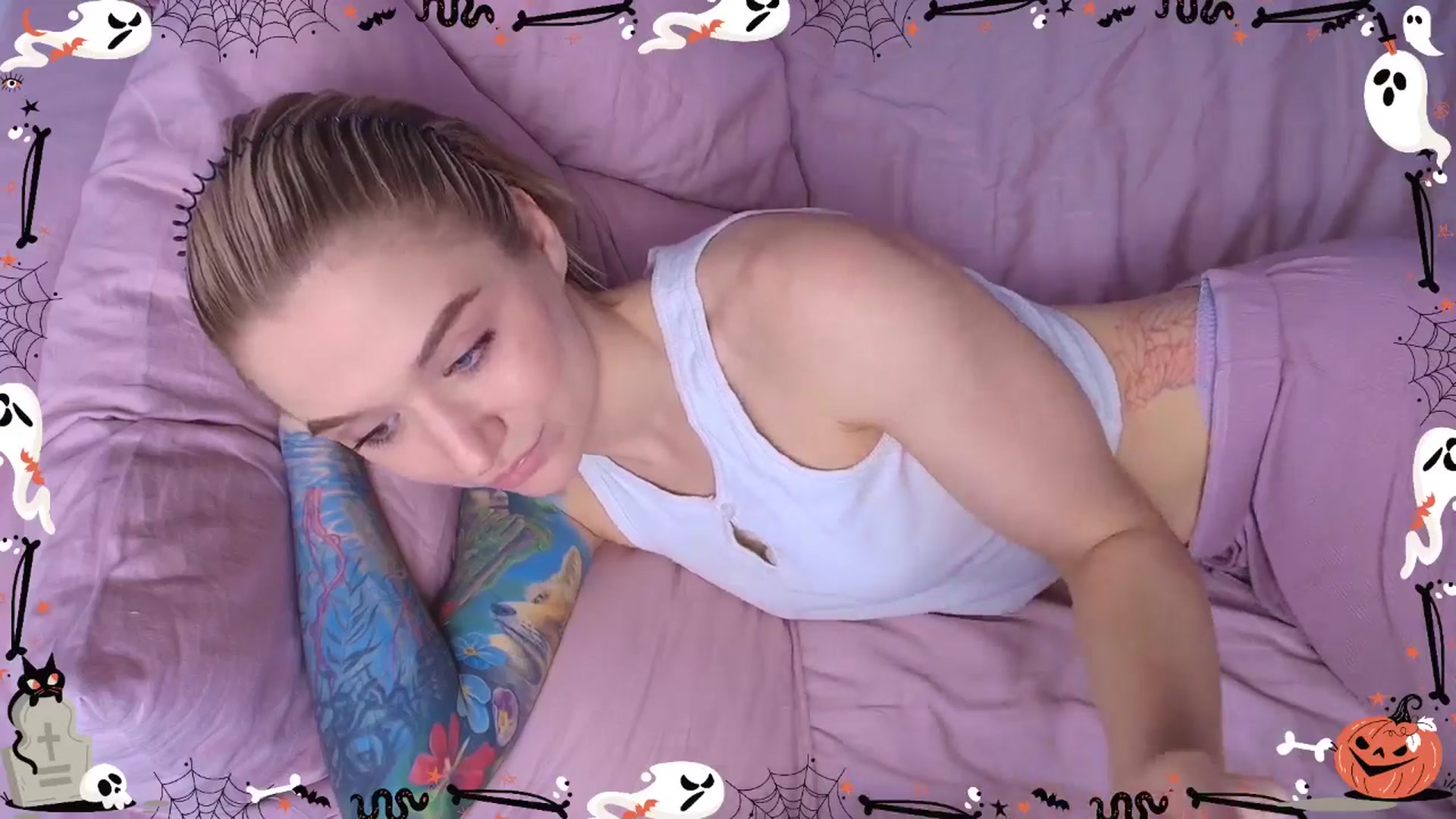Gallery image thumbnail from Kota_sky's myfreecams stream on, 10/28/2025, 05:01 image 13 of 20