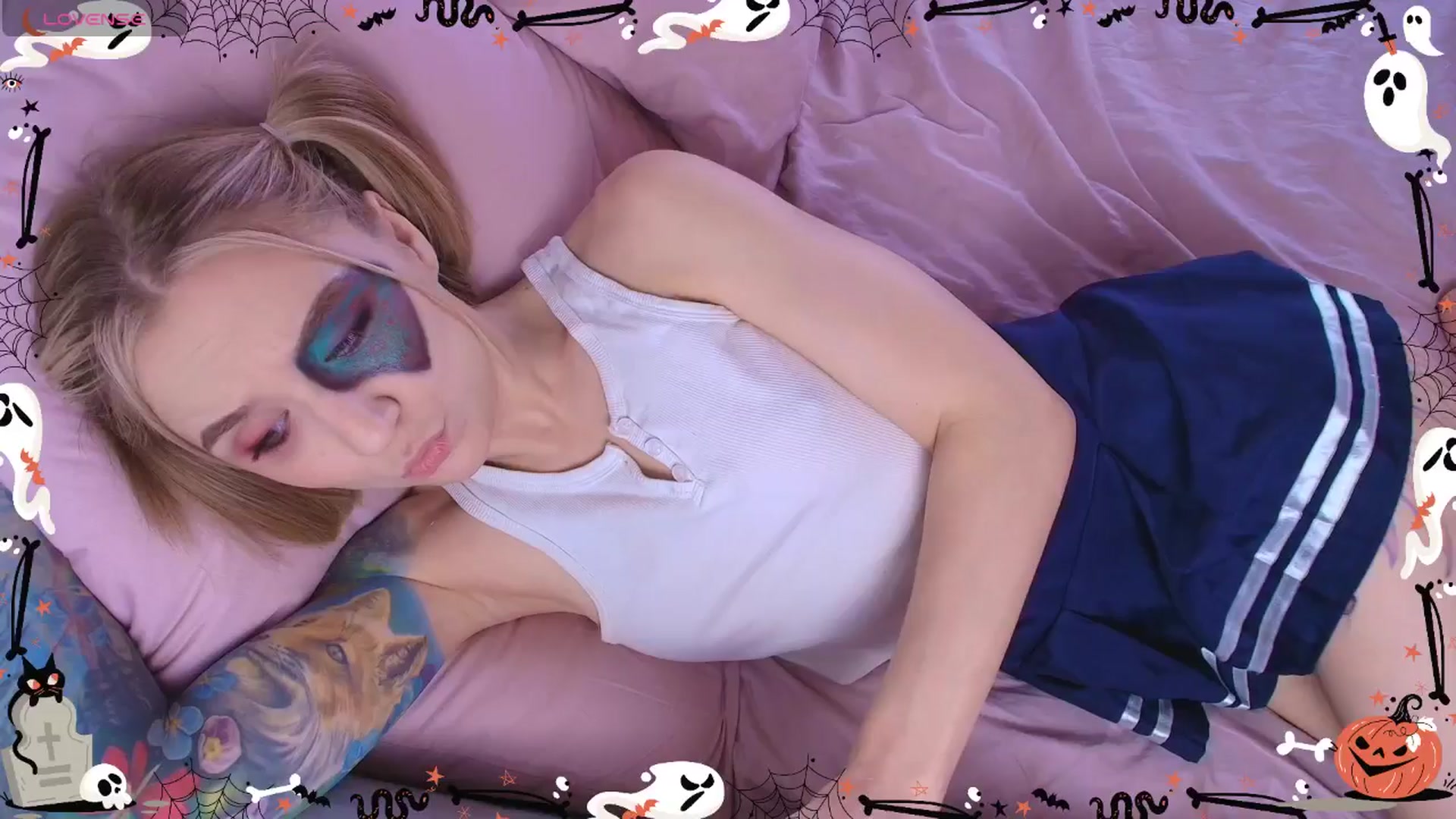 Gallery image thumbnail from Kota_sky's myfreecams stream on, 10/31/2025, 04:35 image 5 of 20