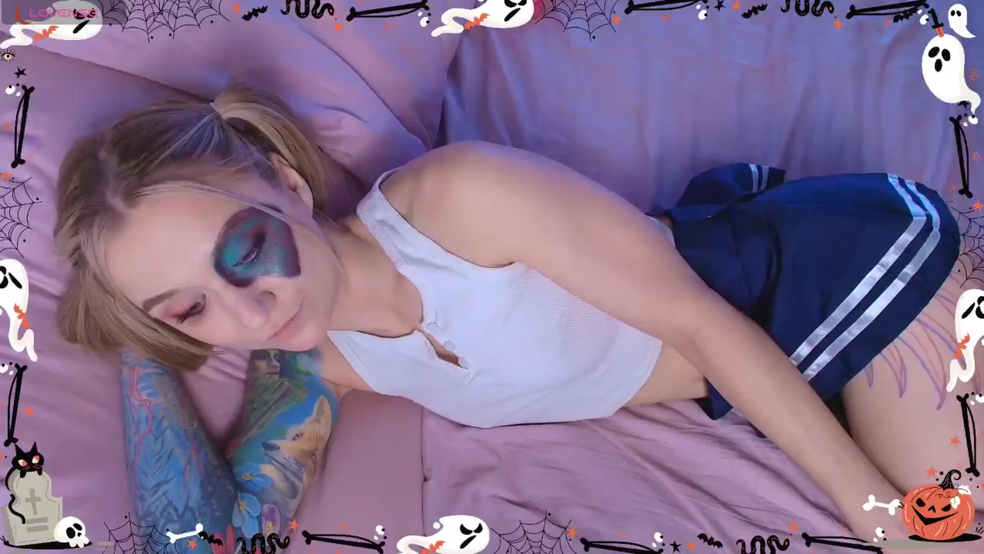 Gallery image thumbnail from Kota_sky's myfreecams stream on, 10/31/2025, 06:57 image 8 of 20