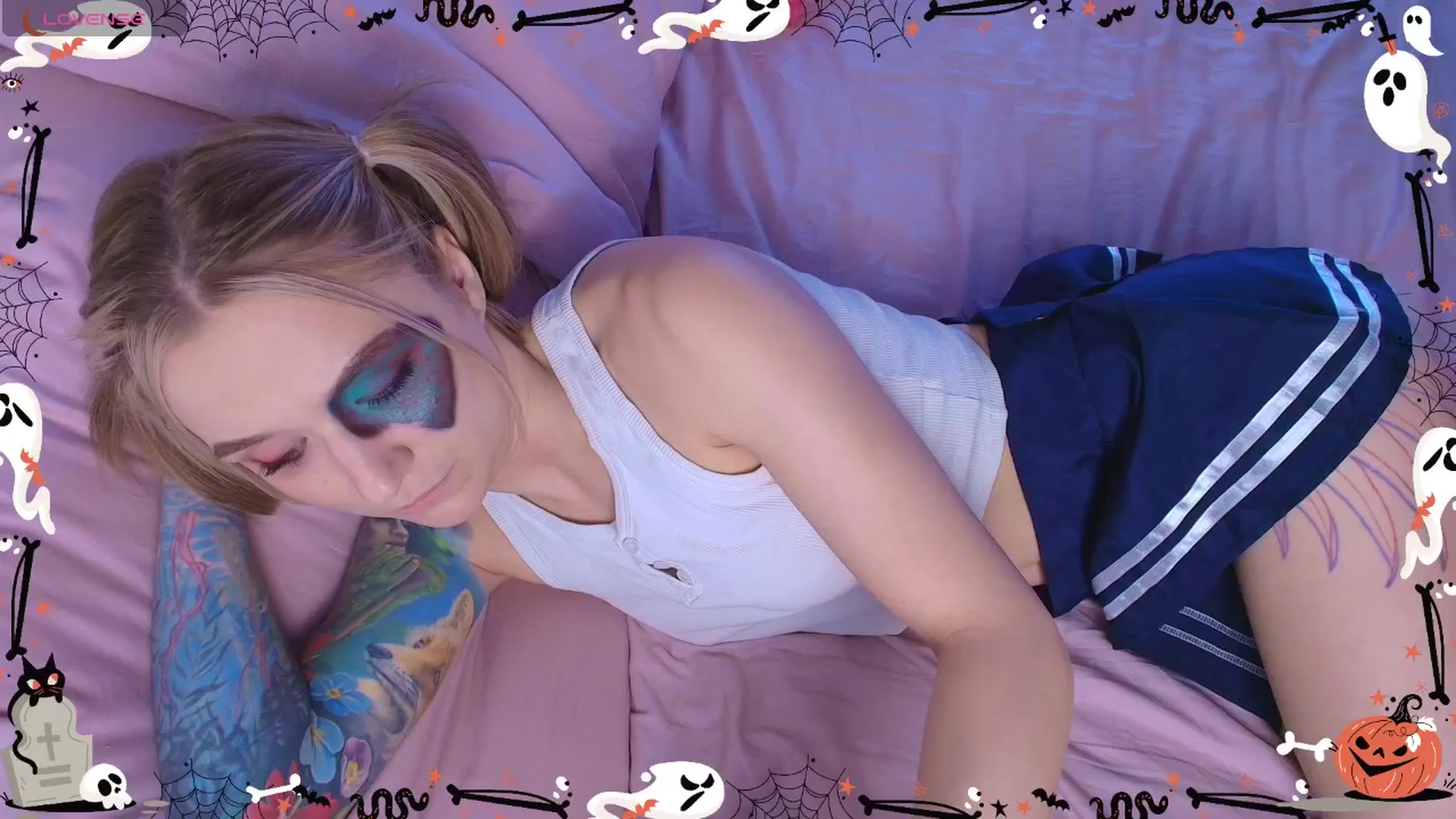 Gallery image thumbnail from Kota_sky's myfreecams stream on, 10/31/2025, 06:57 image 6 of 20