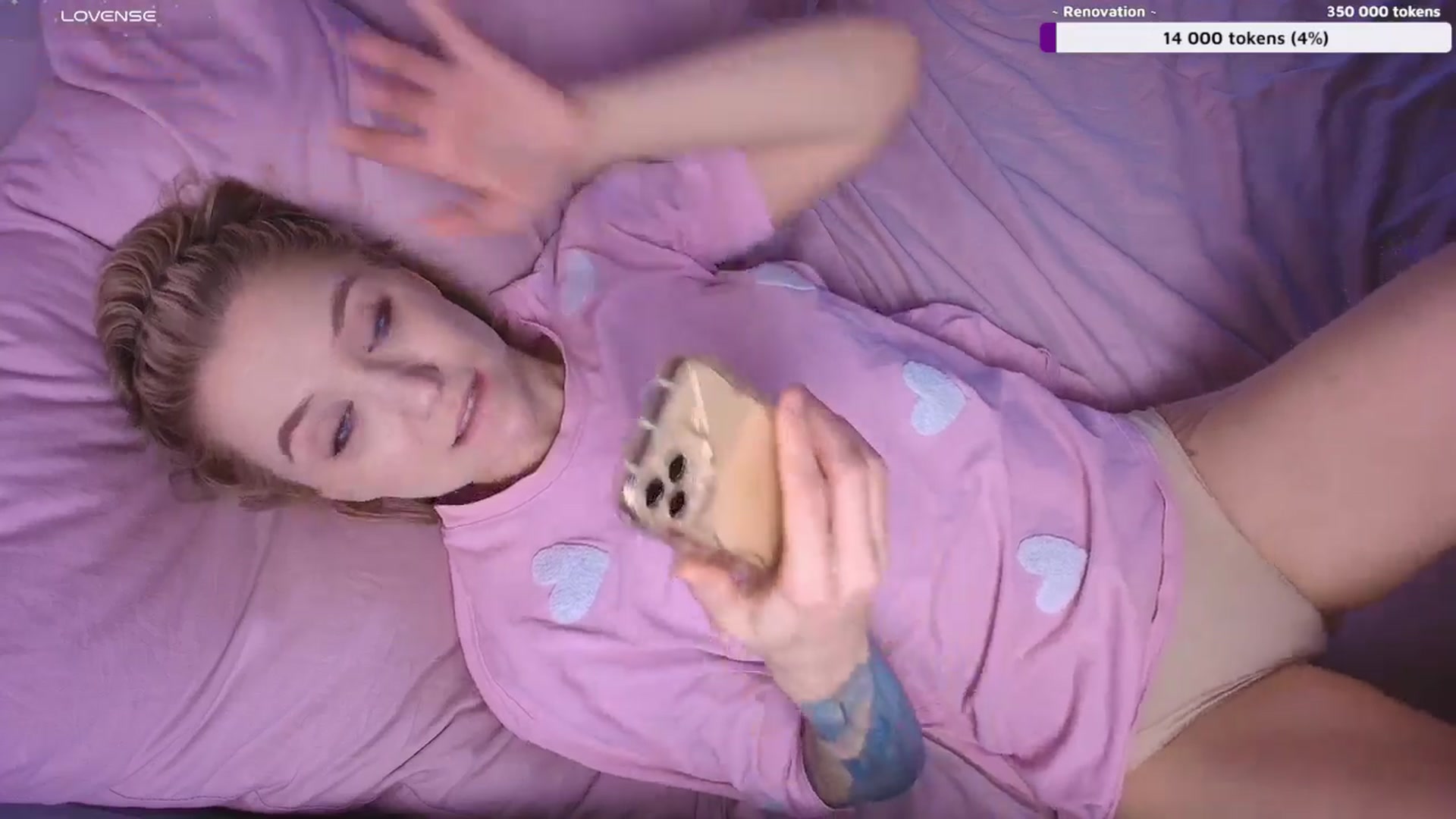Gallery image thumbnail from Kota_sky's myfreecams stream on, 11/04/2025, 06:56 image 7 of 20