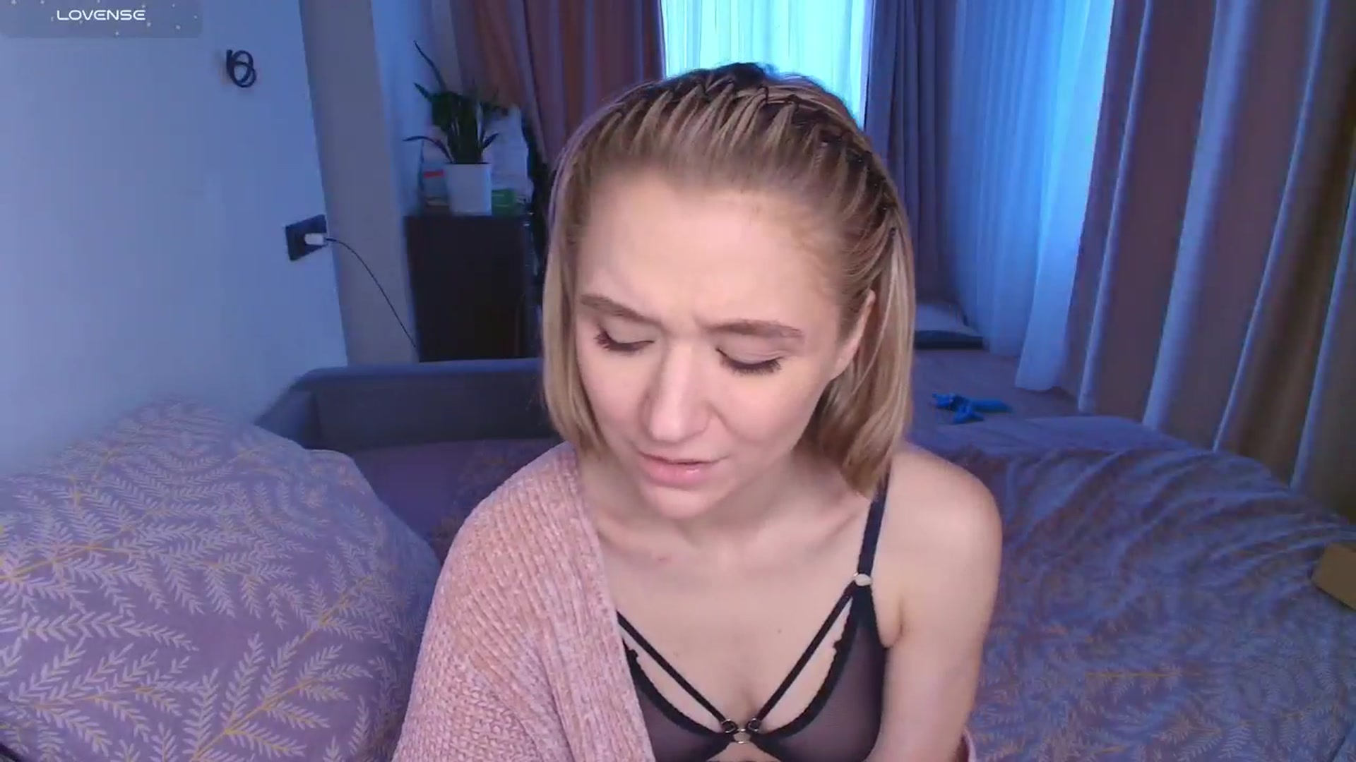 Gallery image thumbnail from Kota_sky's myfreecams stream on, 11/12/2025, 07:25 image 20 of 20