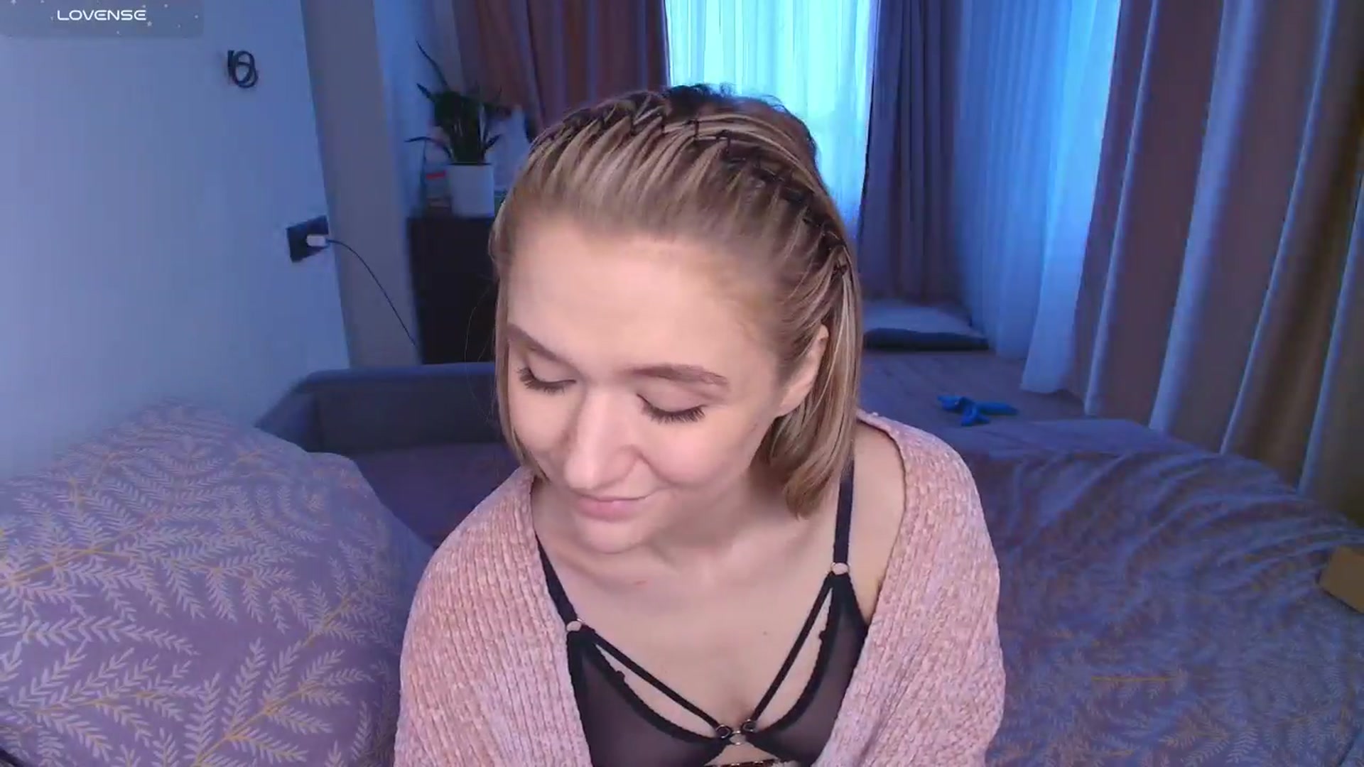 Gallery image thumbnail from Kota_sky's myfreecams stream on, 11/12/2025, 07:25 image 19 of 20