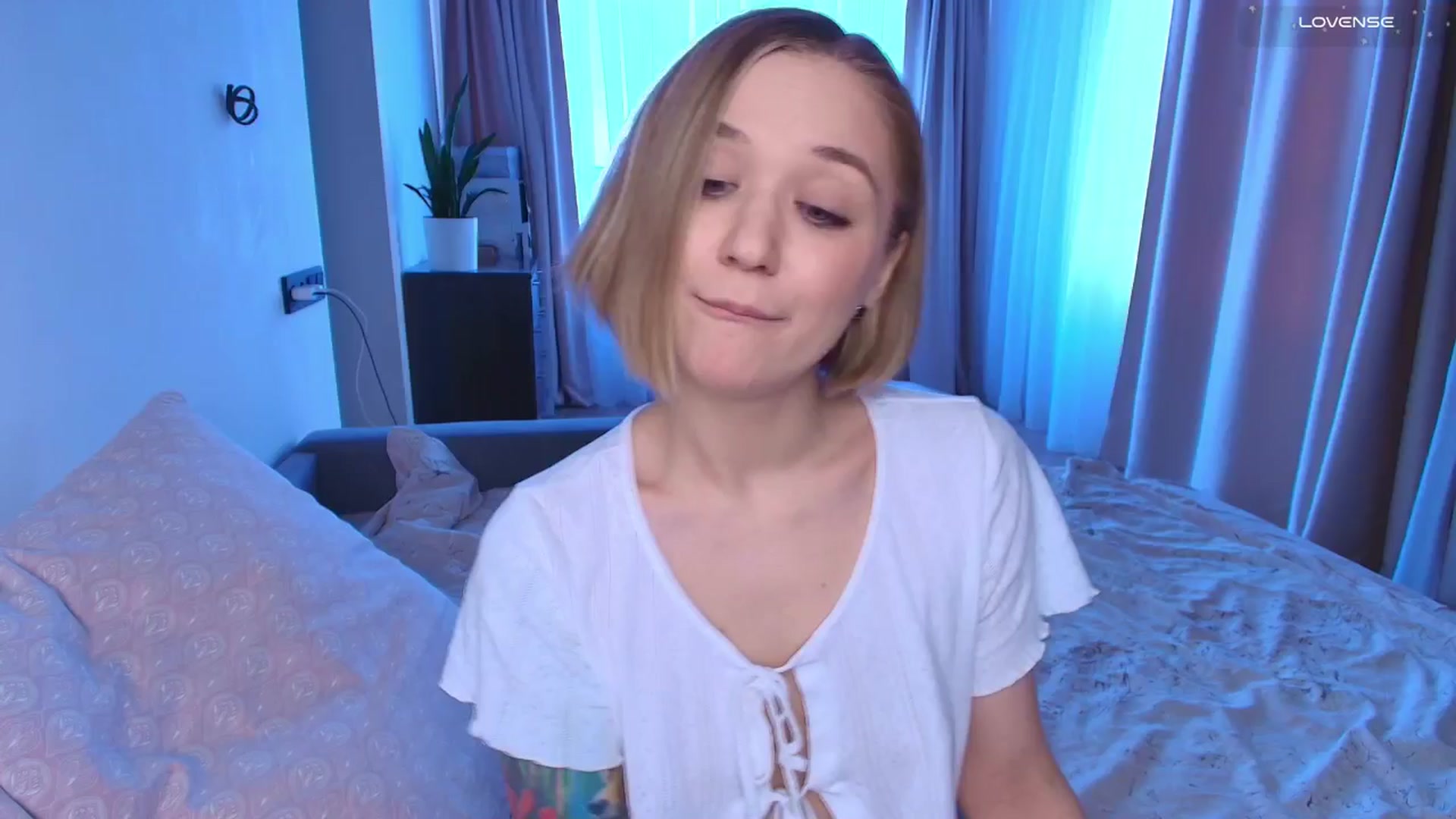Gallery image thumbnail from Kota_sky's myfreecams stream on, 01/15/2026, 06:32 image 1 of 20