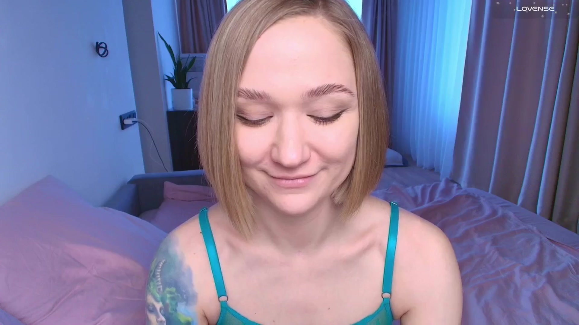 Gallery image thumbnail from Kota_sky's myfreecams stream on, 02/11/2026, 06:19 image 5 of 20