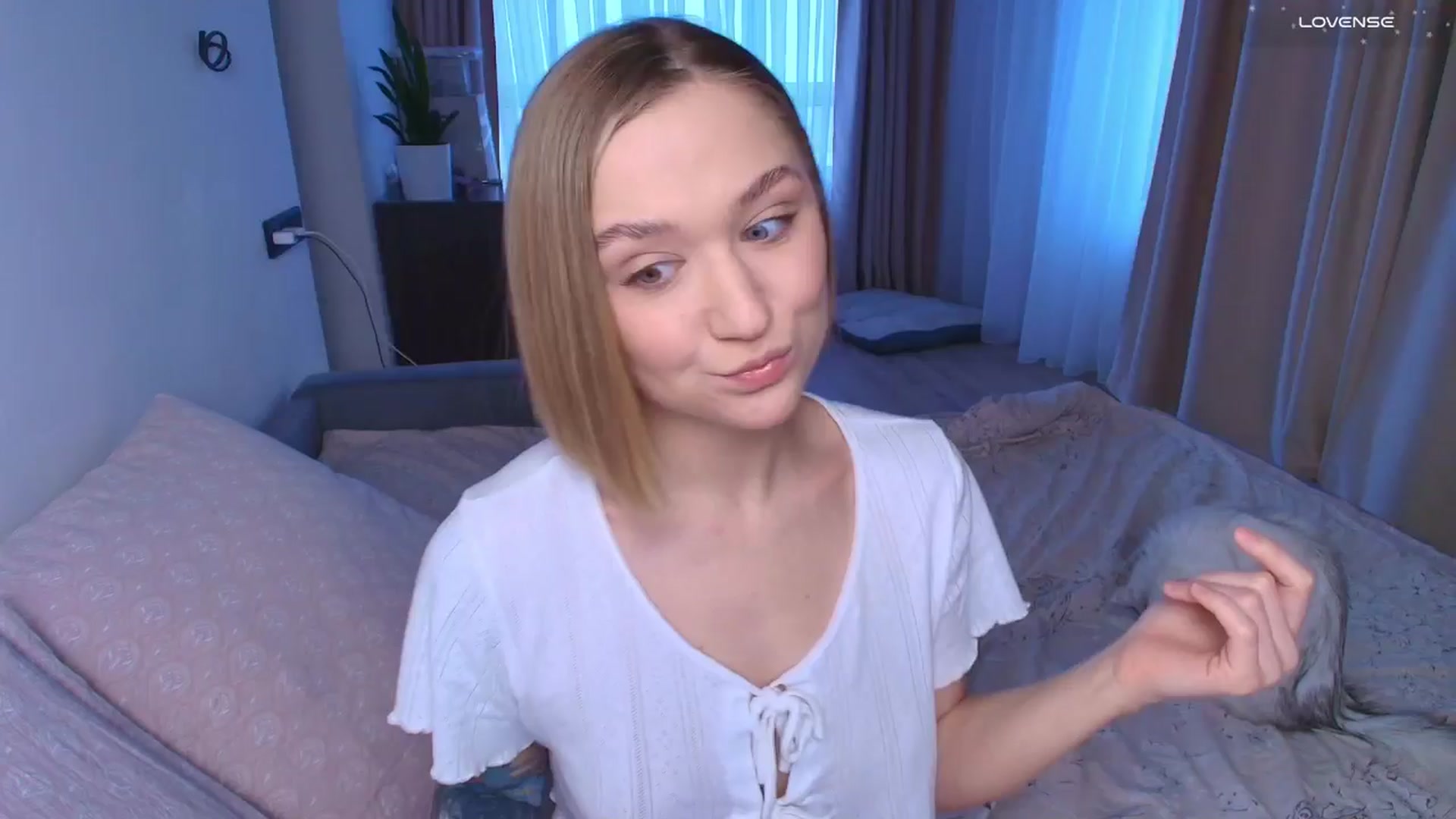 Gallery image thumbnail from Kota_sky's myfreecams stream on, 02/17/2026, 07:29 image 3 of 20