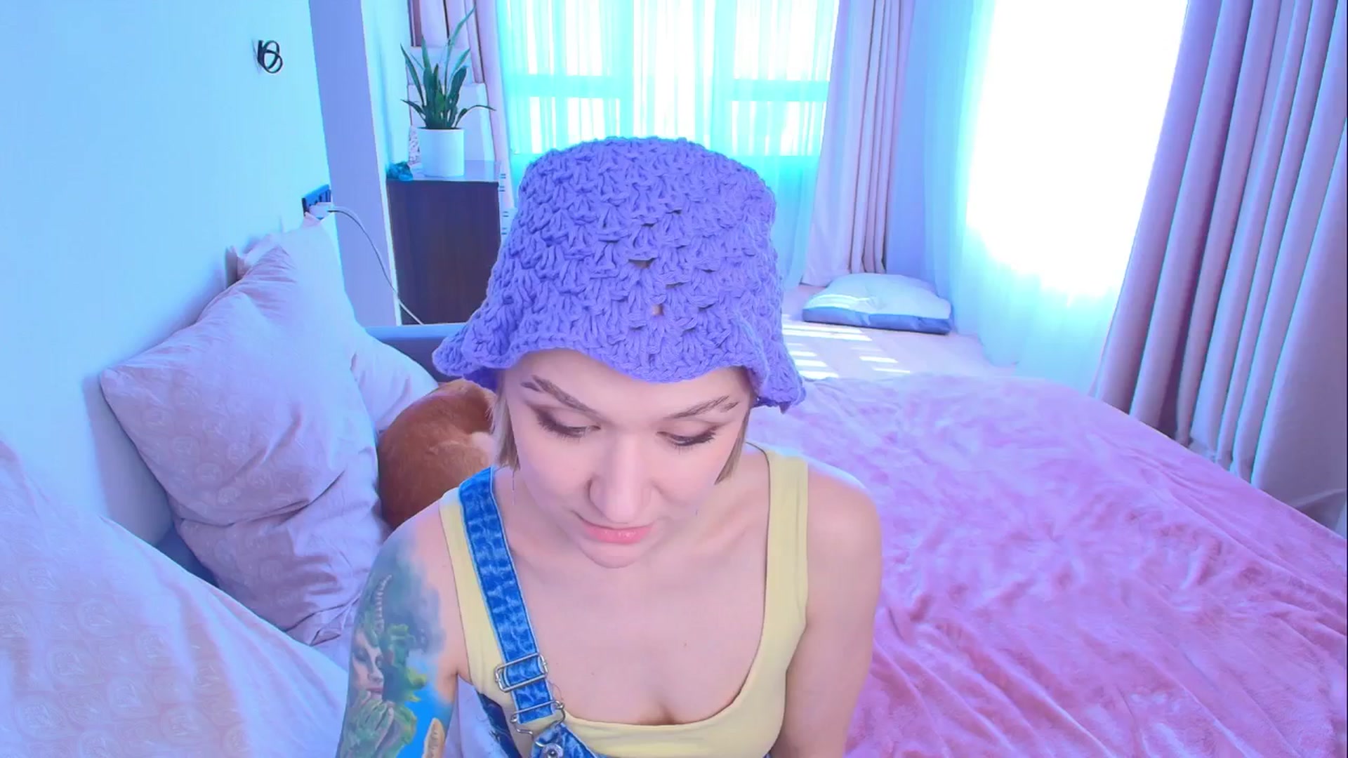 Gallery image thumbnail from Kota_sky's myfreecams stream on, 04/07/2026, 07:31 image 6 of 20