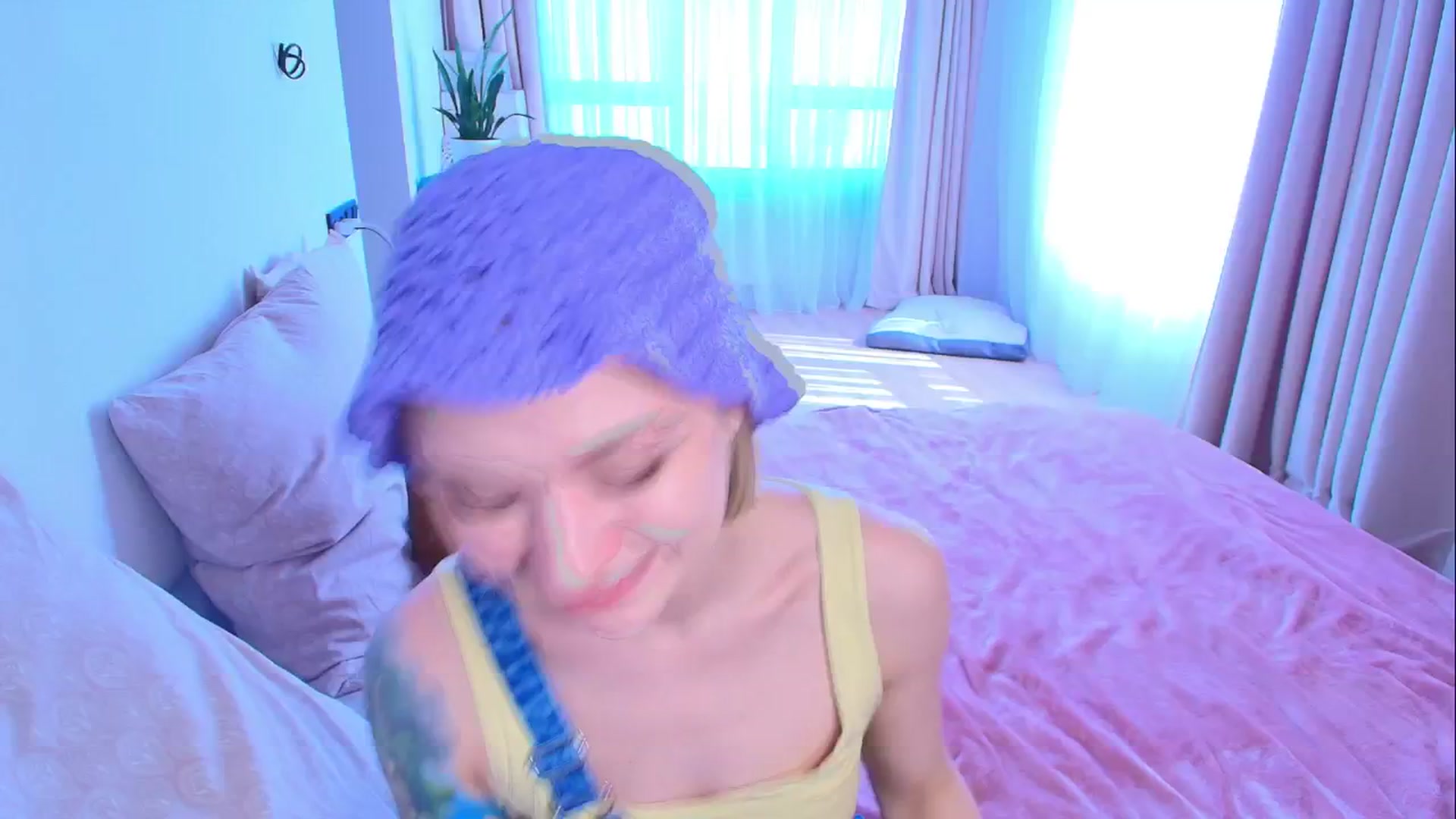 Gallery image thumbnail from Kota_sky's myfreecams stream on, 04/07/2026, 07:31 image 7 of 20
