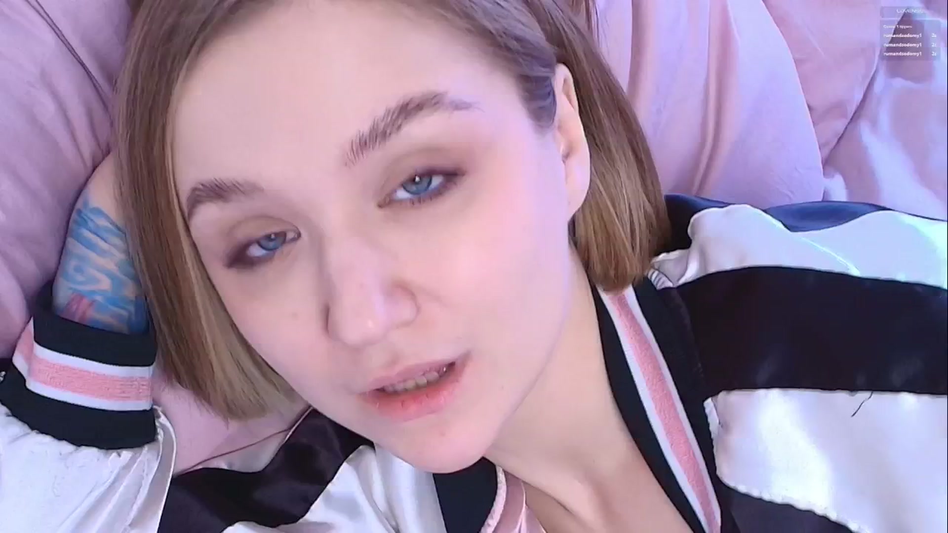 Gallery image thumbnail from Kota_sky's myfreecams stream on, 04/20/2026, 05:39 image 14 of 20