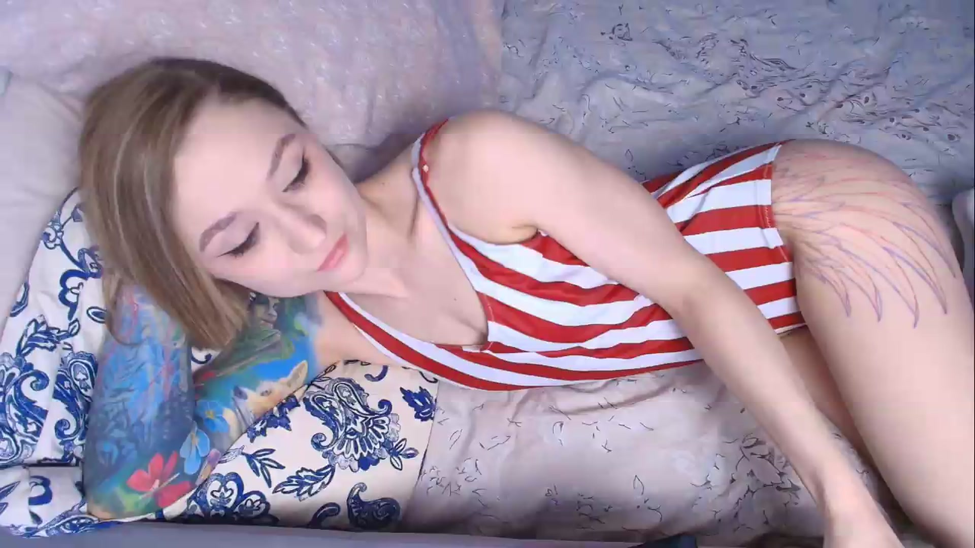 Gallery image thumbnail from Kota_sky's myfreecams stream on, 05/20/2026, 12:43 image 18 of 20