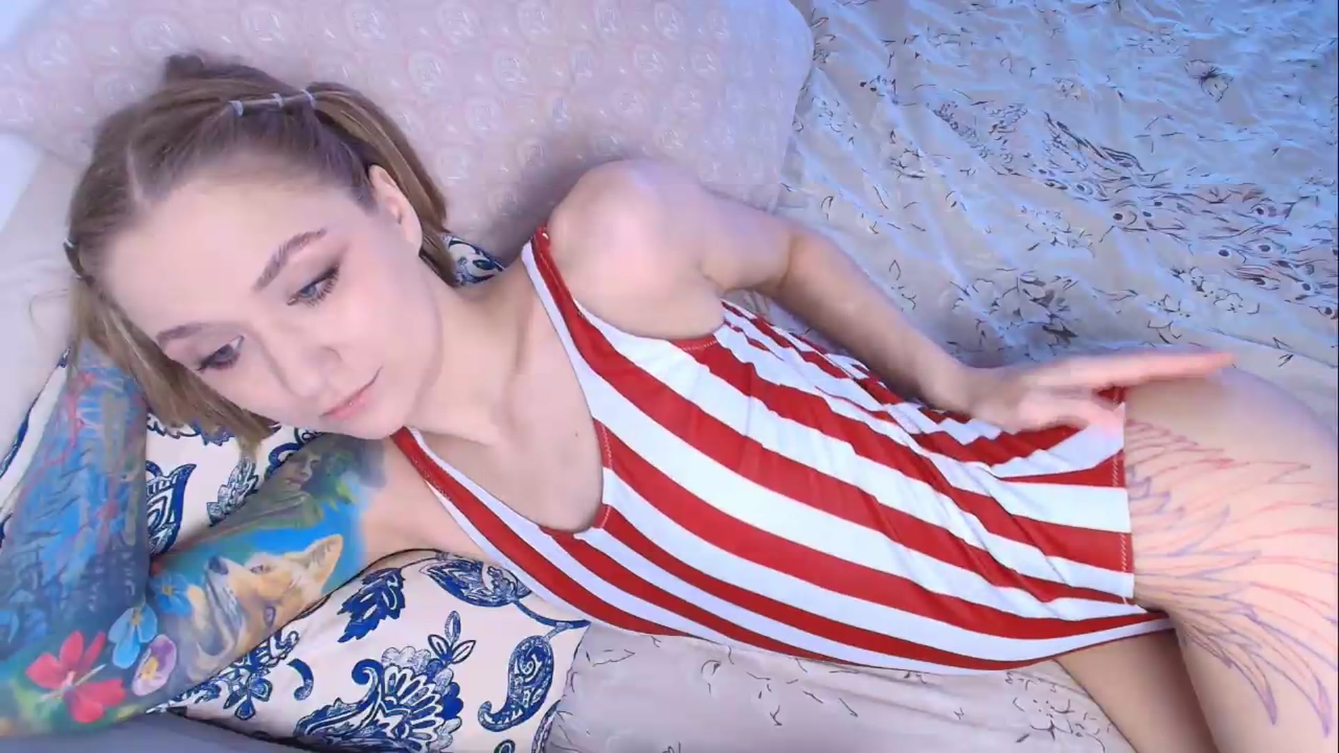 Gallery image thumbnail from Kota_sky's myfreecams stream on, 05/22/2026, 06:15 image 3 of 20