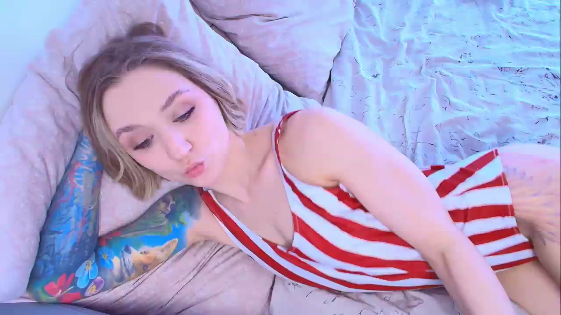 Gallery image thumbnail from Kota_sky's myfreecams stream on, 05/28/2026, 05:17 image 17 of 20