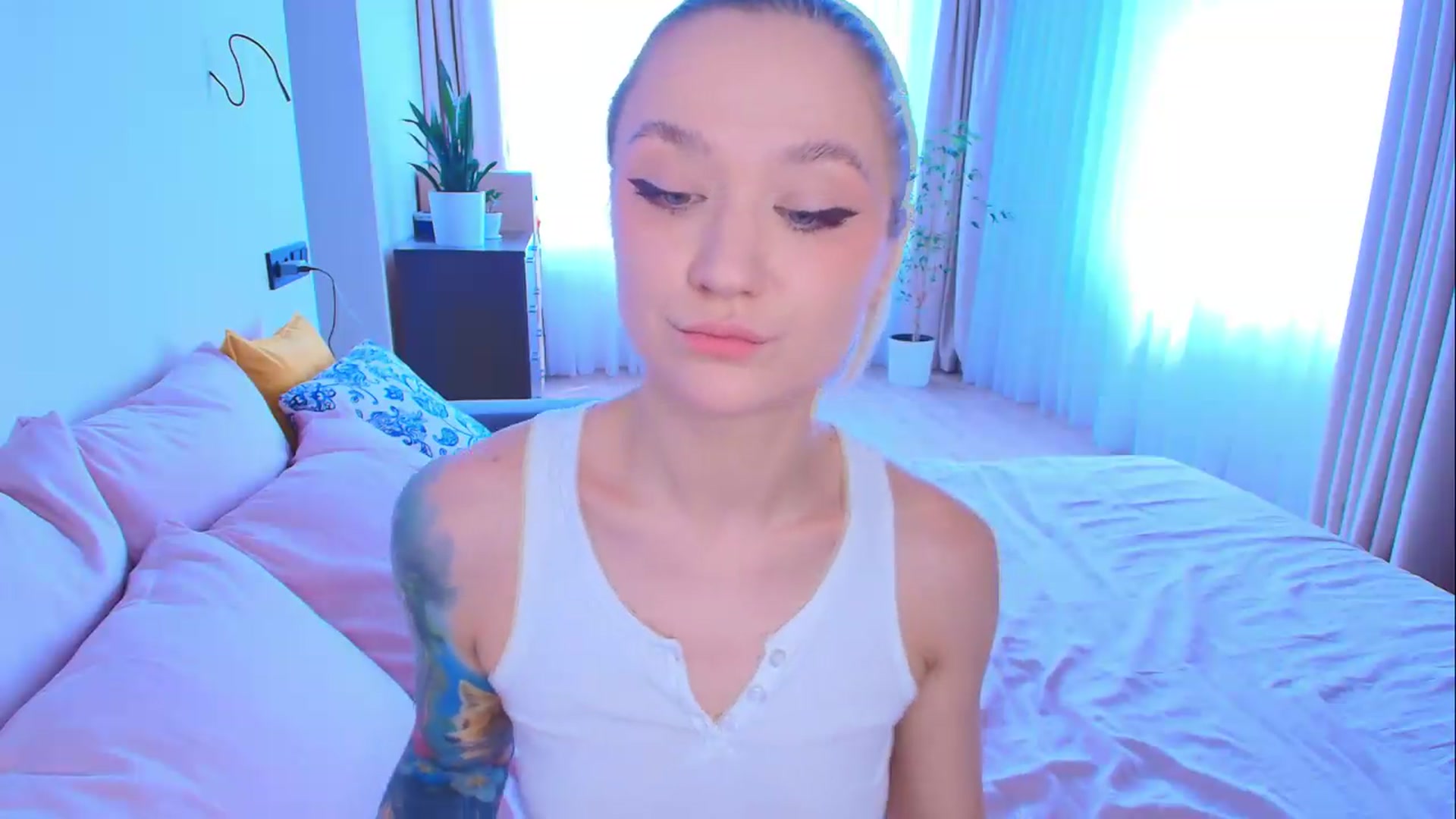 Gallery image thumbnail from Kota_sky's myfreecams stream on, 06/25/2026, 06:45 image 10 of 20
