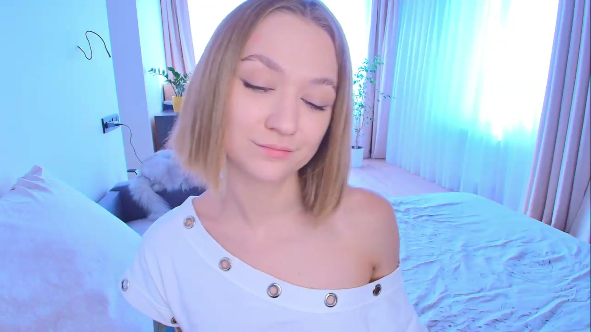 Gallery image thumbnail from Kota_sky's myfreecams stream on, 07/09/2026, 04:21 image 6 of 20