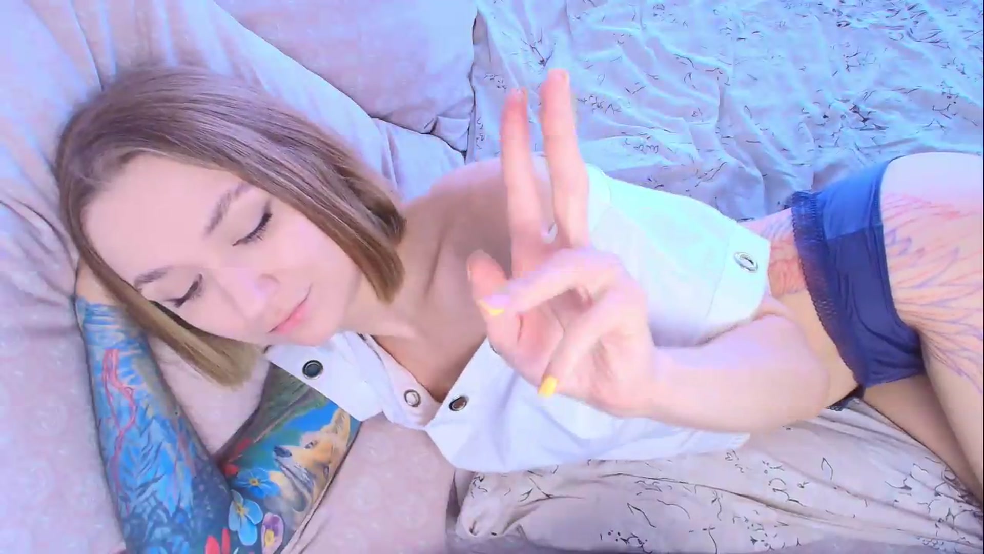 Gallery image thumbnail from Kota_sky's myfreecams stream on, 07/09/2026, 04:21 image 12 of 20