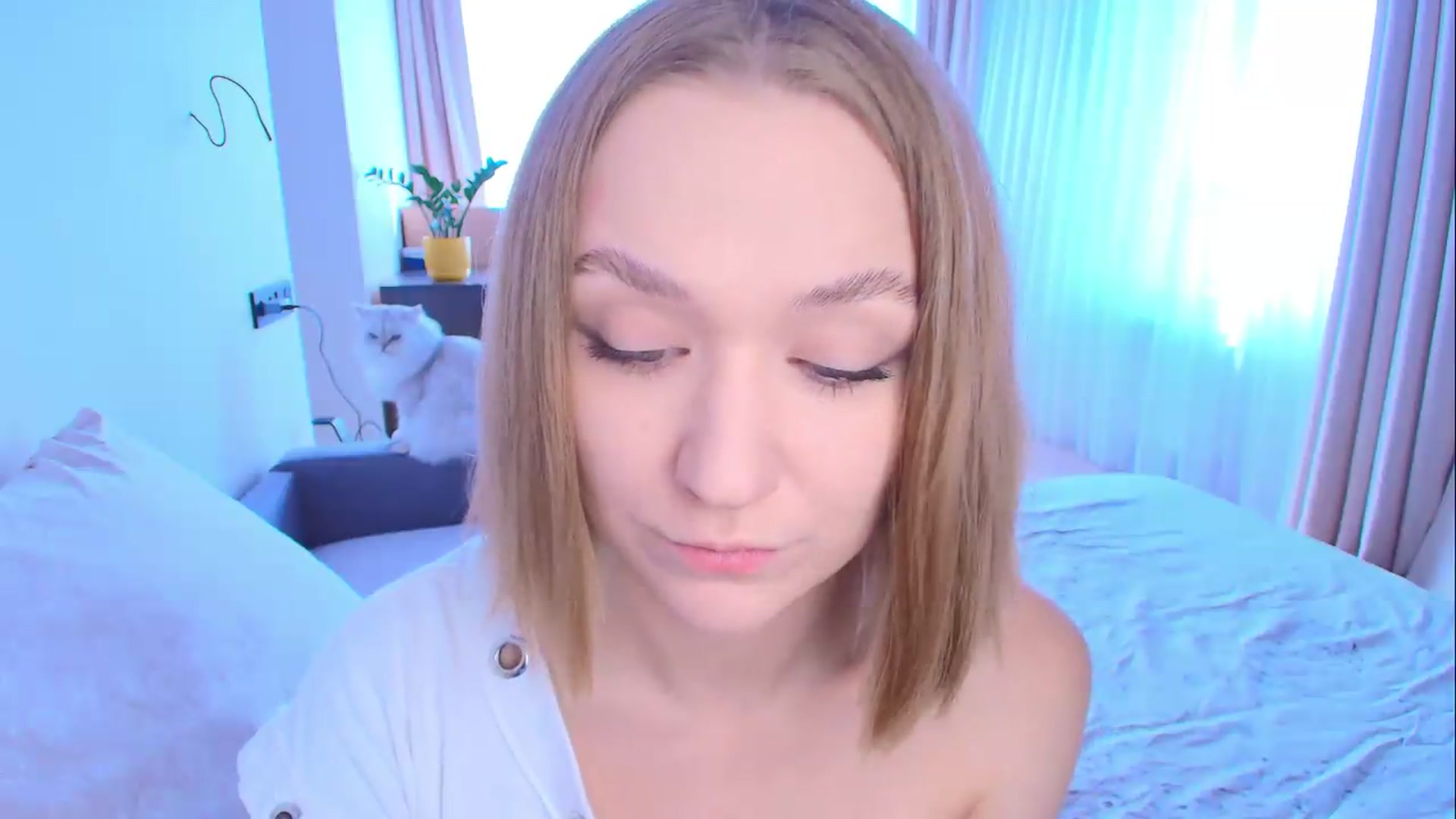 Gallery image thumbnail from Kota_sky's myfreecams stream on, 07/09/2026, 04:21 image 5 of 20
