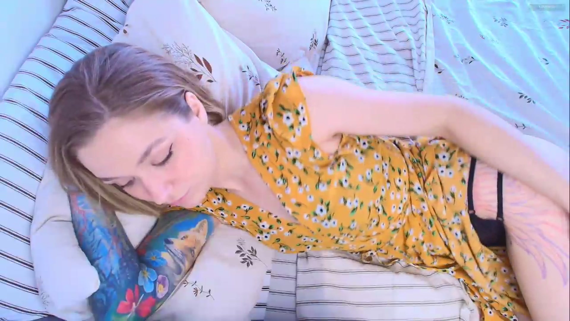 Gallery image thumbnail from Kota_sky's myfreecams stream on, 07/29/2026, 06:01 image 9 of 20