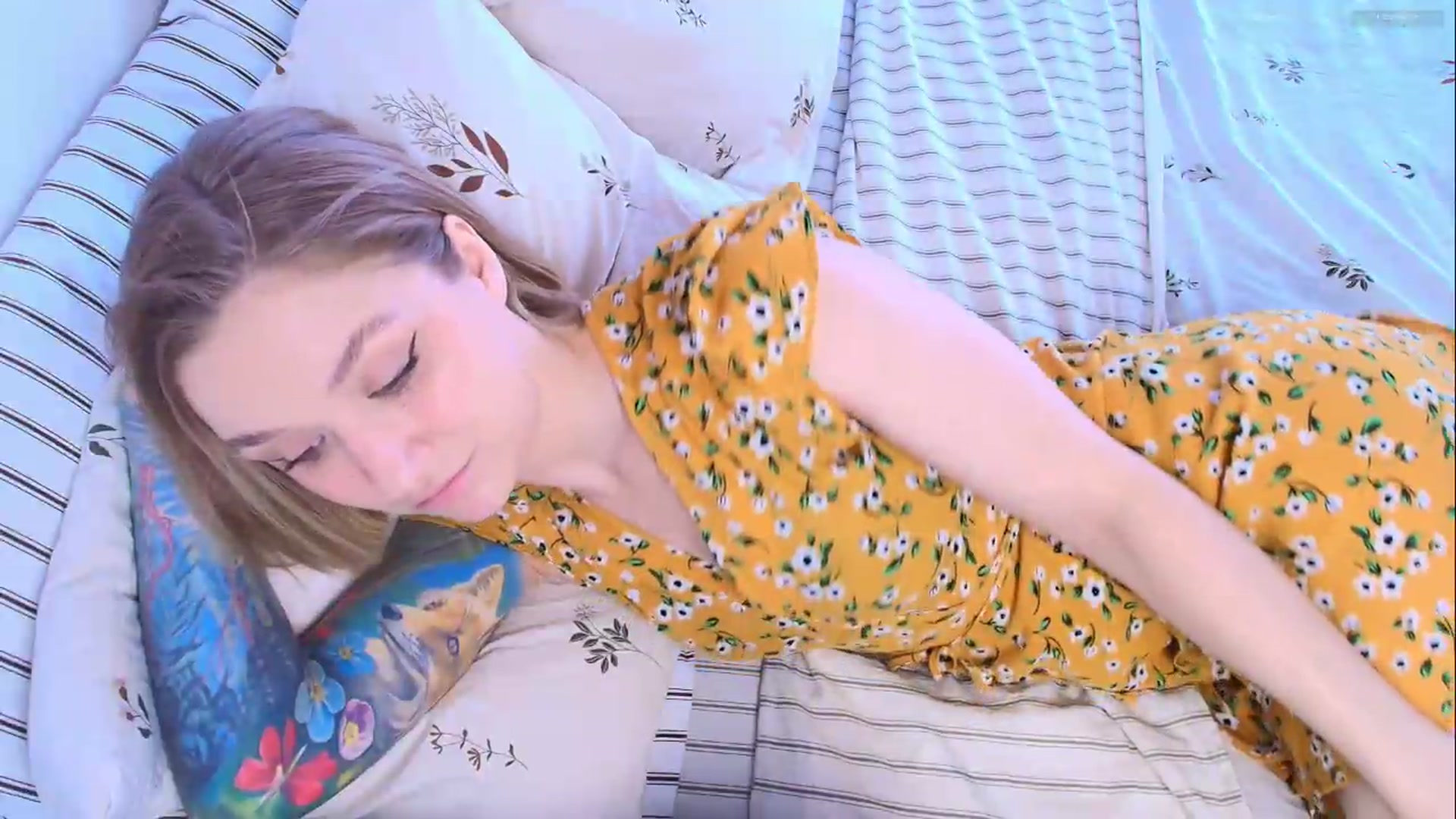 Gallery image thumbnail from Kota_sky's myfreecams stream on, 07/29/2026, 06:01 image 14 of 20
