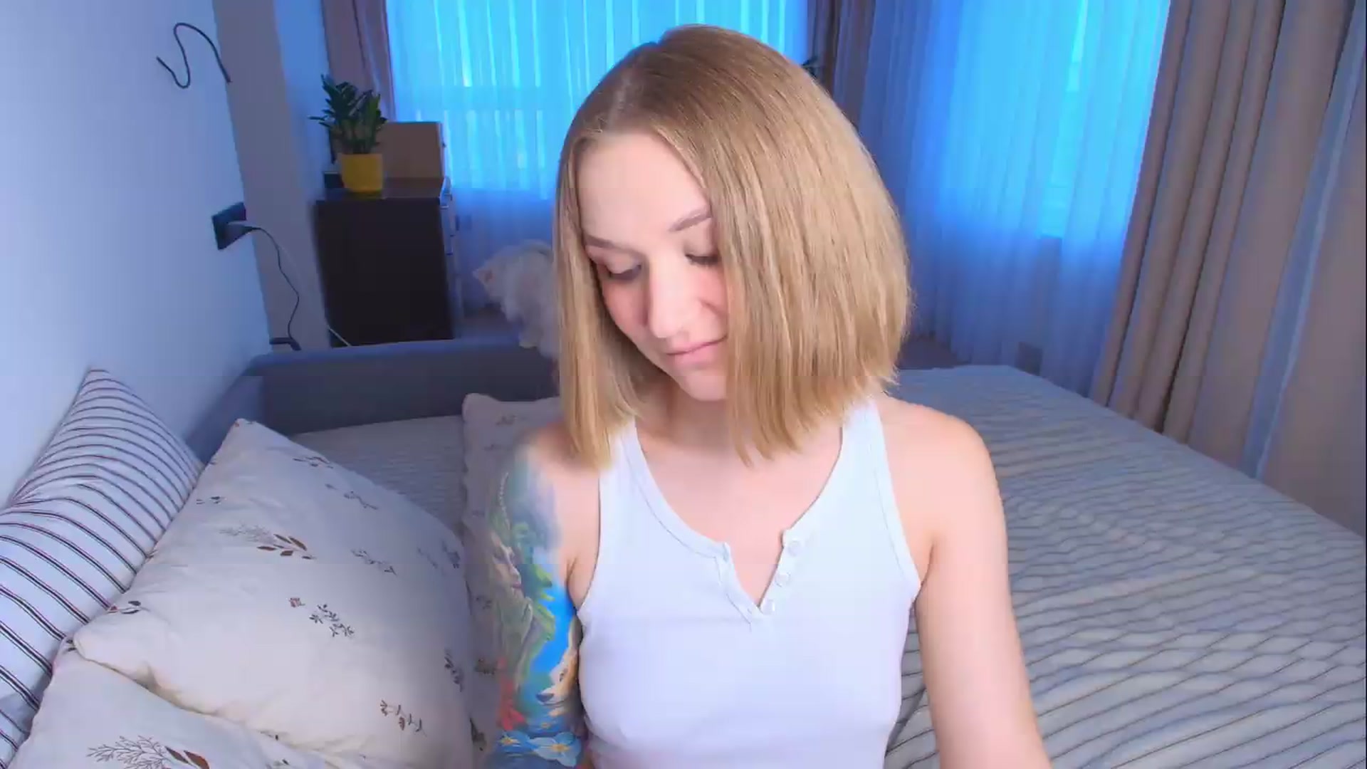 Gallery image thumbnail from Kota_sky's myfreecams stream on, 08/04/2026, 04:23 image 1 of 20