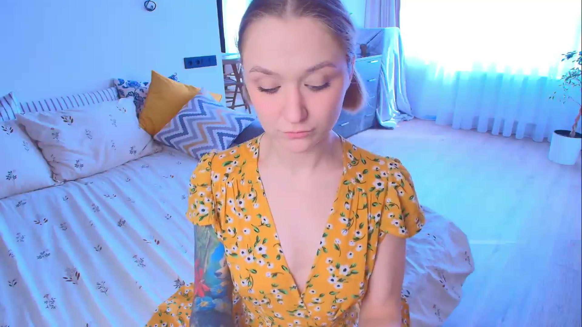 Gallery image thumbnail from Kota_sky's myfreecams stream on, 08/10/2026, 06:39 image 9 of 20