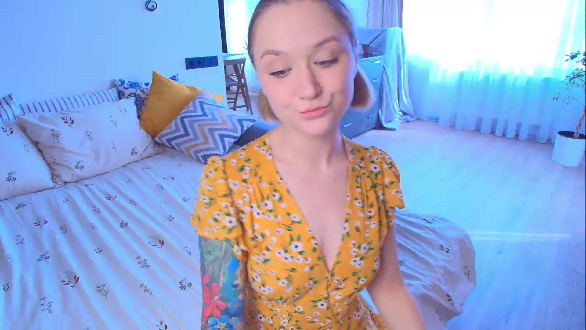 Gallery image thumbnail from Kota_sky's myfreecams stream on, 08/10/2026, 06:39 image 10 of 20