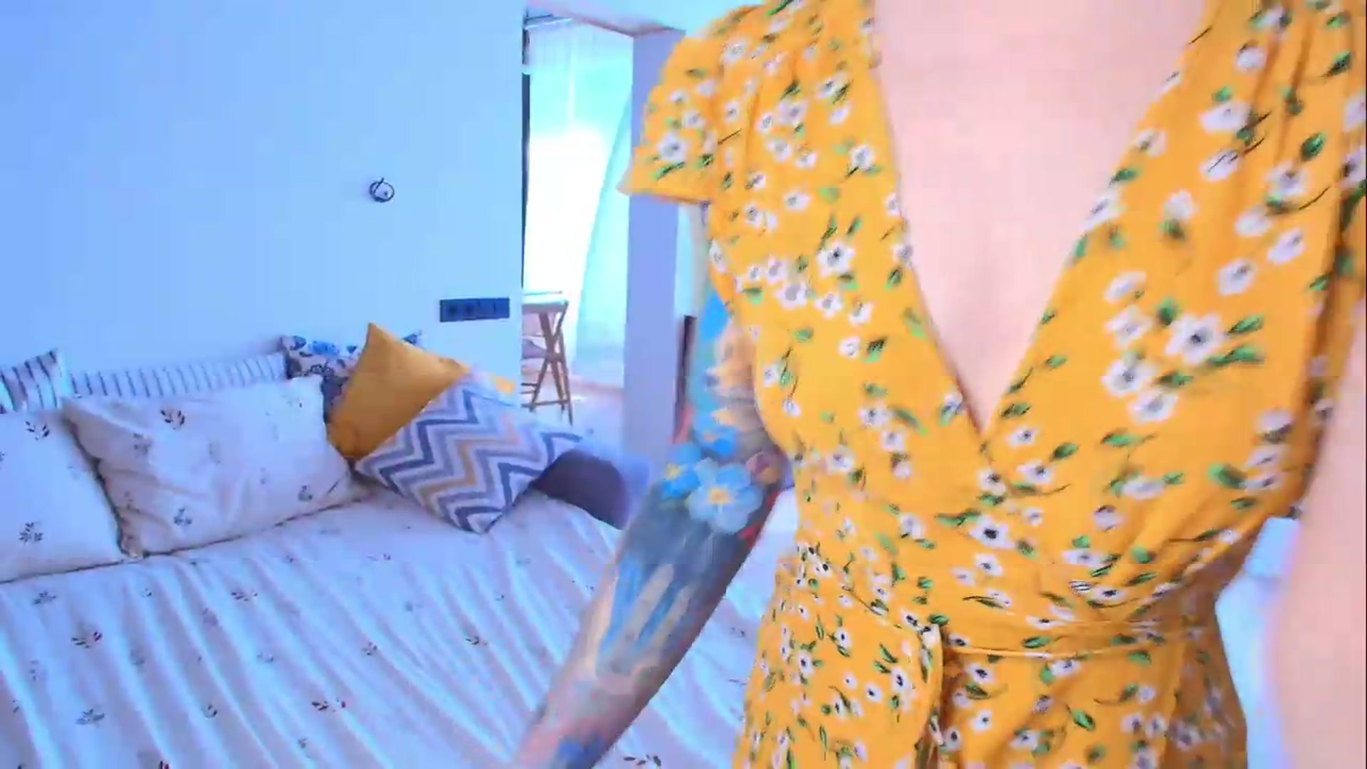 Gallery image thumbnail from Kota_sky's myfreecams stream on, 08/10/2026, 06:39 image 6 of 20