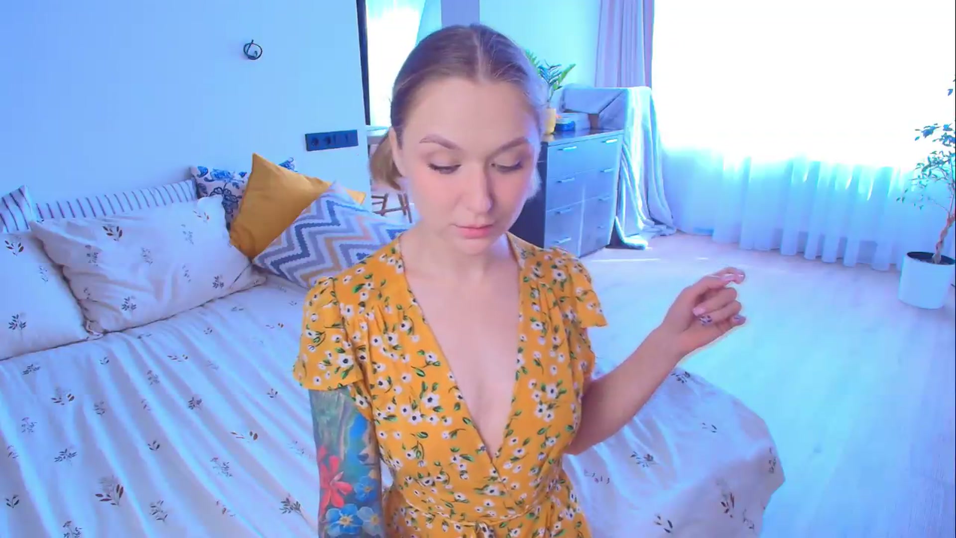 Gallery image thumbnail from Kota_sky's myfreecams stream on, 08/10/2026, 06:39 image 7 of 20