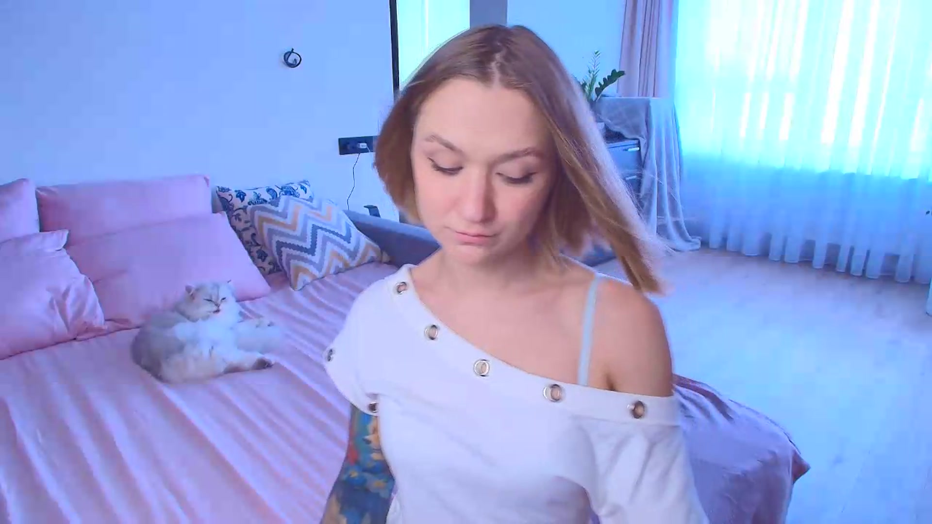 Gallery image thumbnail from Kota_sky's myfreecams stream on, 08/17/2026, 07:29 image 13 of 20