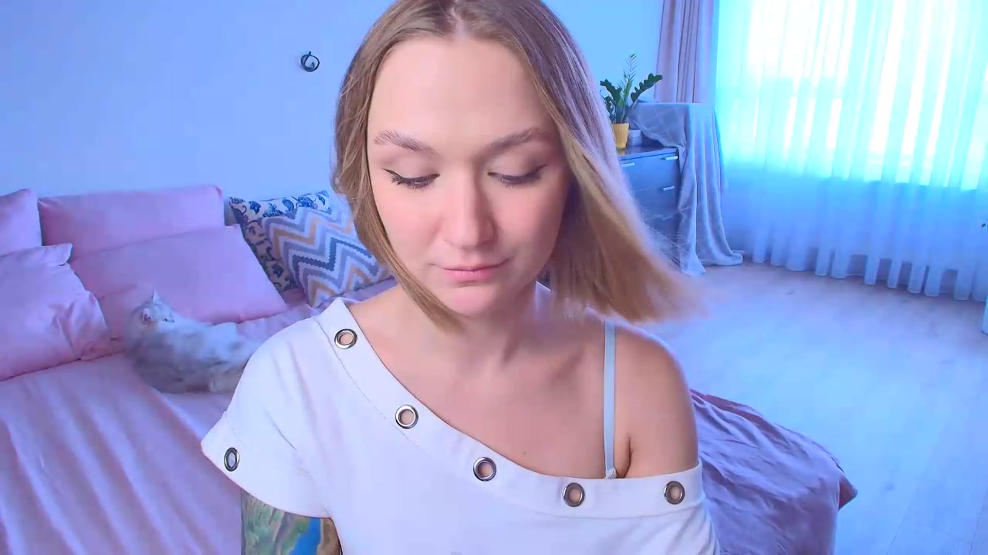 Gallery image thumbnail from Kota_sky's myfreecams stream on, 08/17/2026, 07:29 image 8 of 20