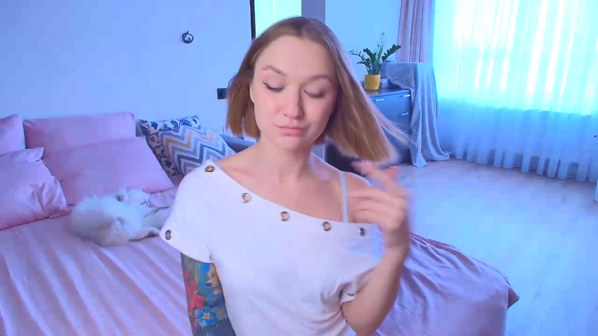 Gallery image thumbnail from Kota_sky's myfreecams stream on, 08/17/2026, 07:29 image 10 of 20