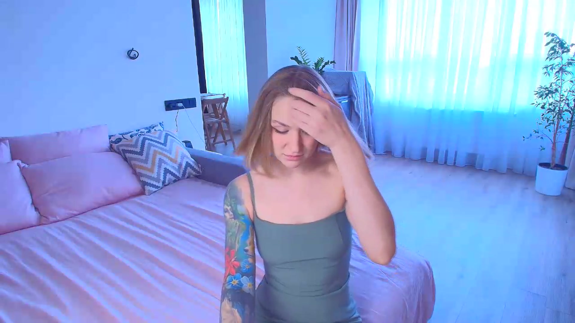 Gallery image thumbnail from Kota_sky's myfreecams stream on, 08/20/2026, 04:33 image 14 of 20