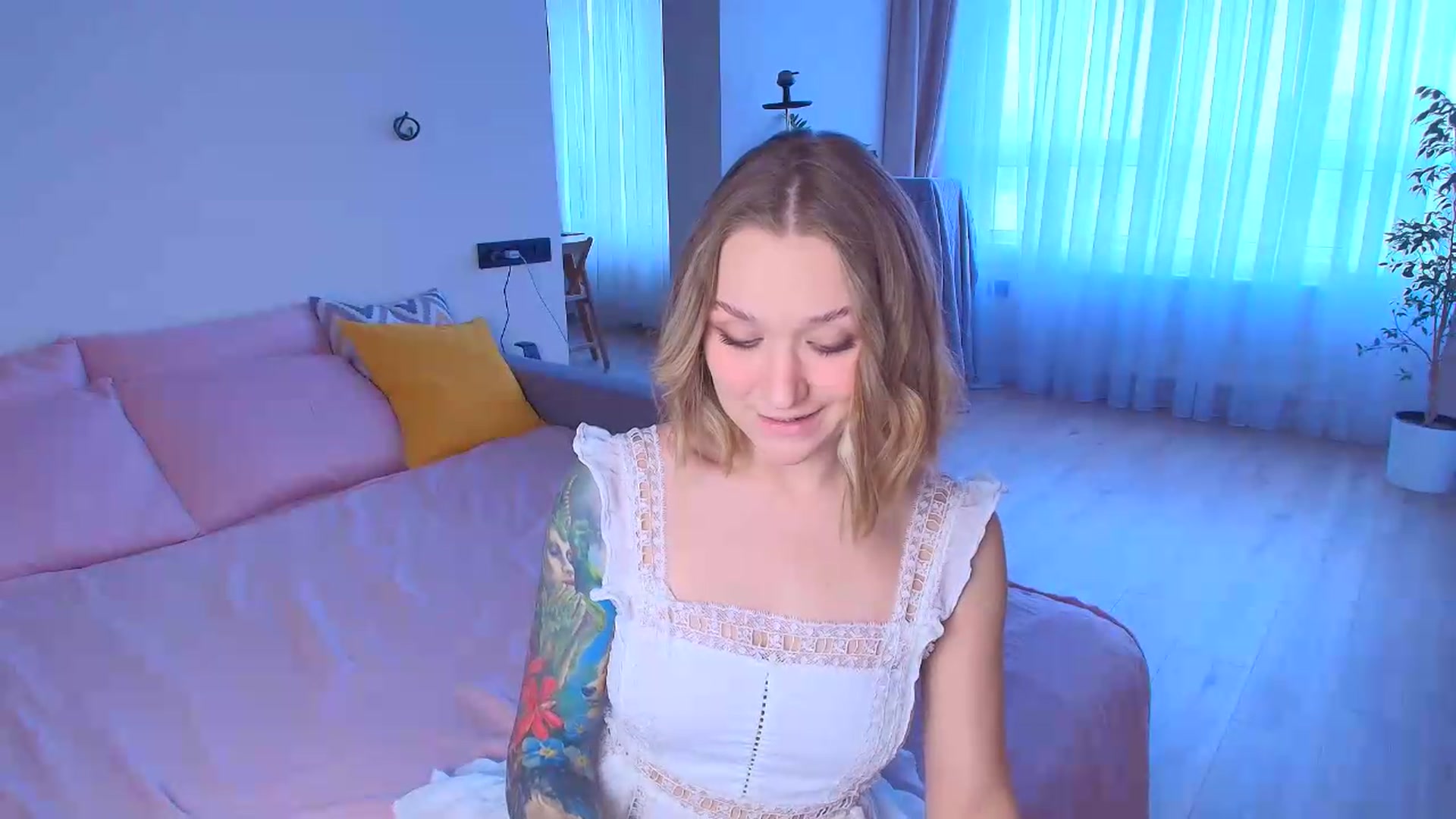 Gallery image thumbnail from Kota_sky's myfreecams stream on, 08/25/2026, 04:11 image 15 of 20