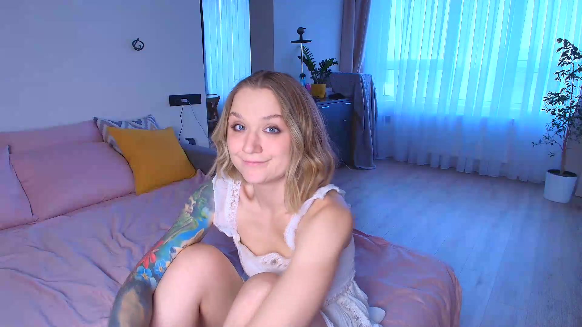 Gallery image thumbnail from Kota_sky's myfreecams stream on, 08/25/2026, 06:43 image 18 of 20
