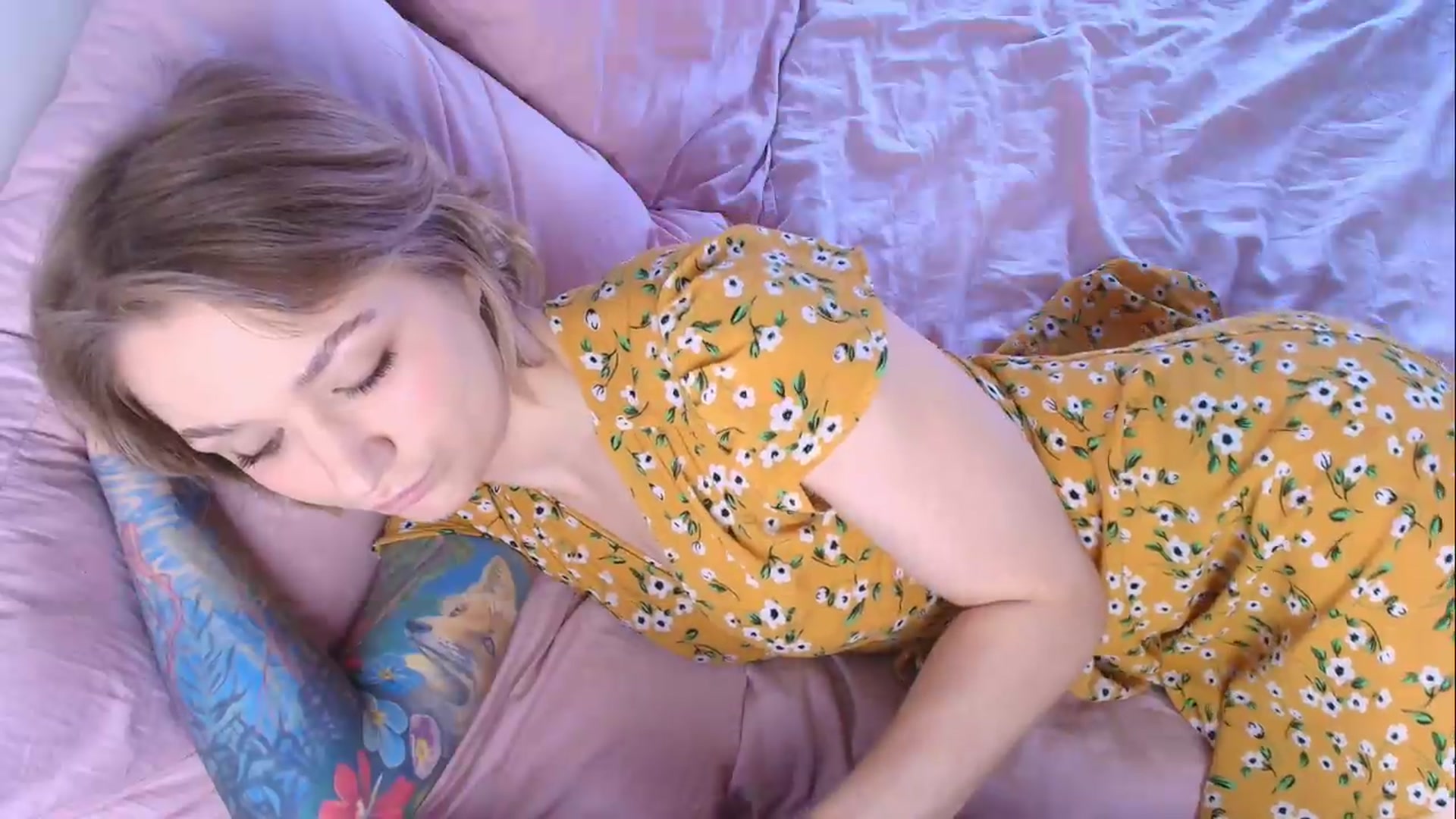Gallery image thumbnail from Kota_sky's myfreecams stream on, 08/28/2026, 06:36 image 5 of 20