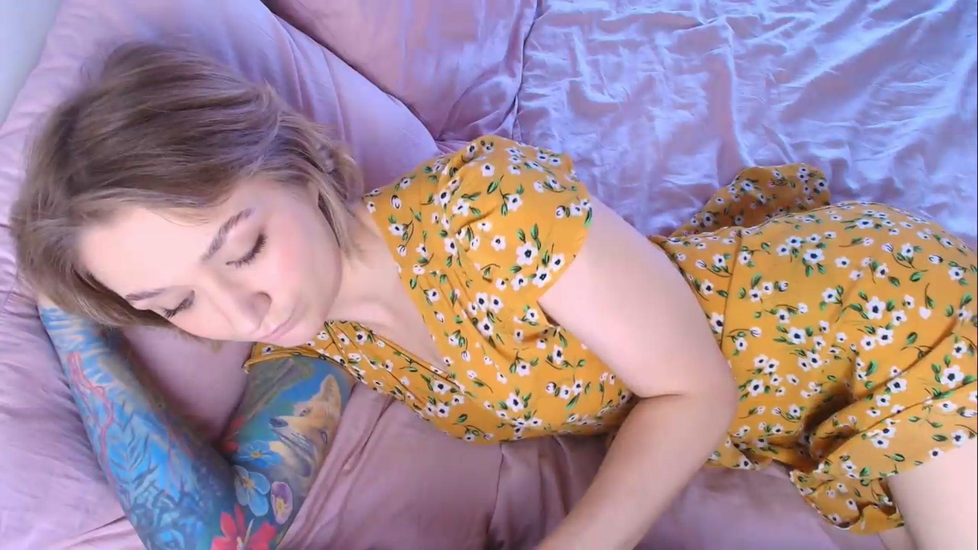 Gallery image thumbnail from Kota_sky's myfreecams stream on, 08/28/2026, 06:36 image 4 of 20